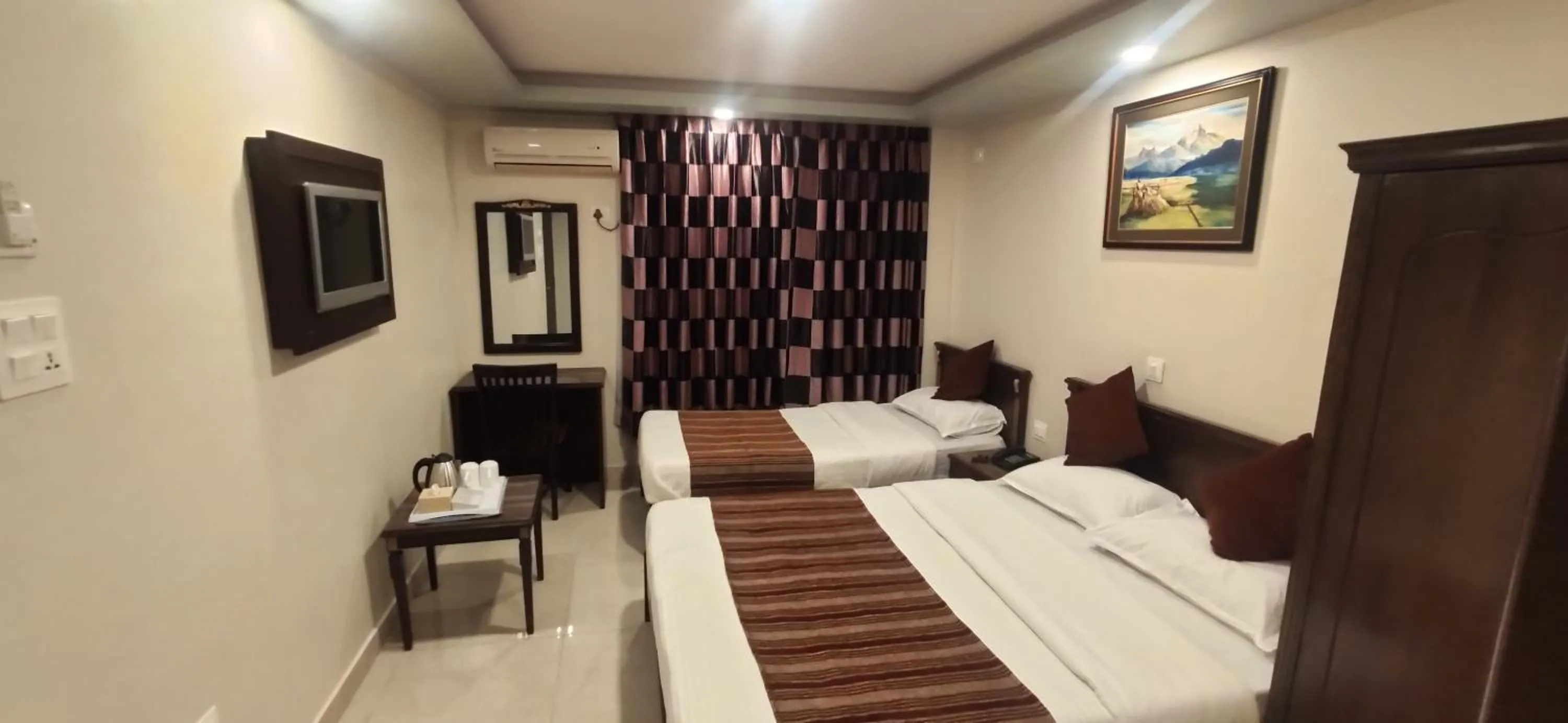 TV and multimedia, Bed in Hotel Pipal Tree