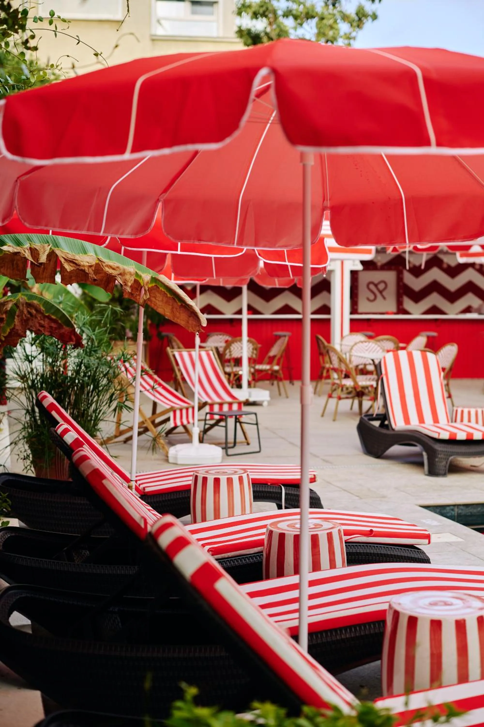 Swimming pool in Büyükada Splendid Palace Hotel