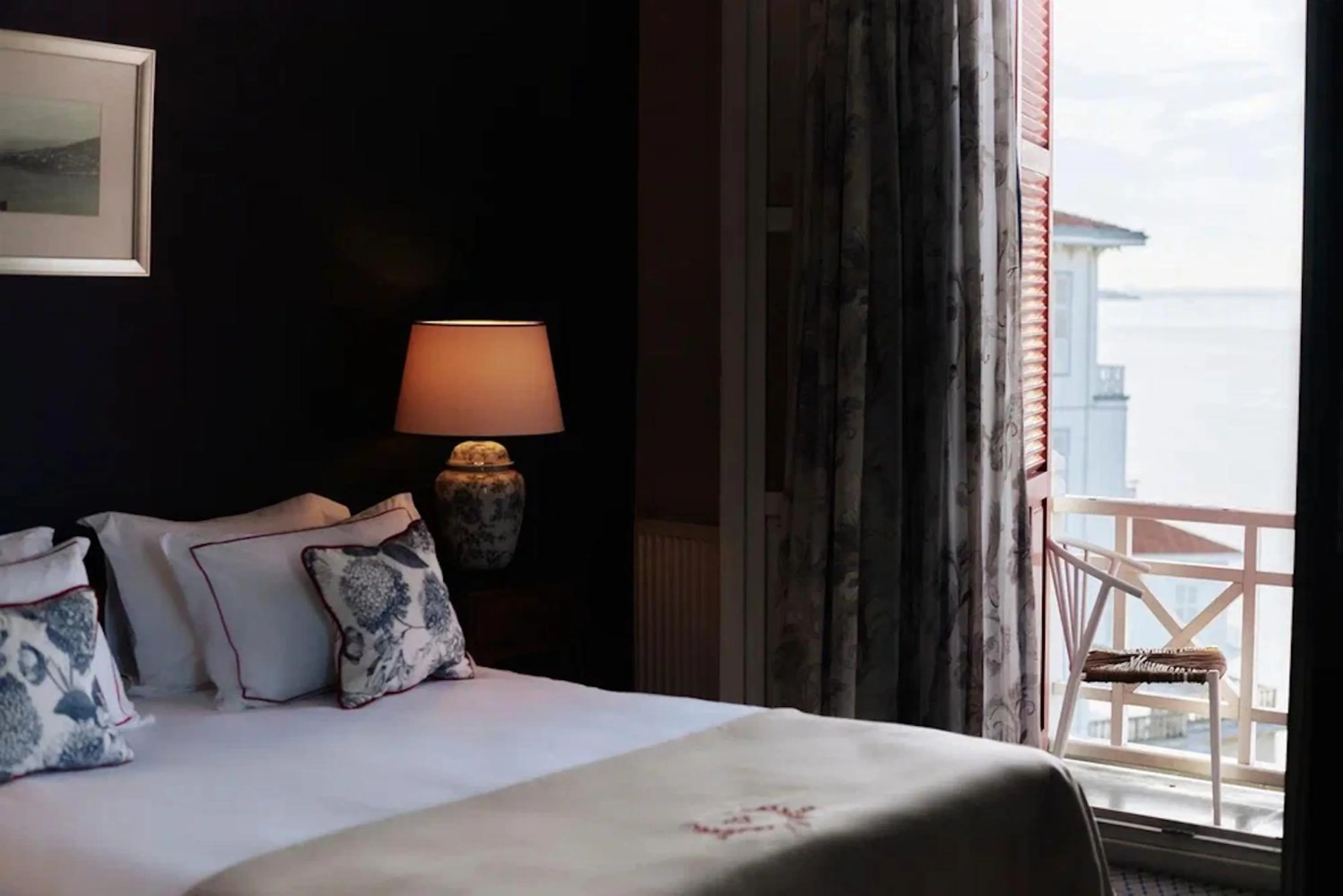 View (from property/room), Bed in Büyükada Splendid Palace Hotel