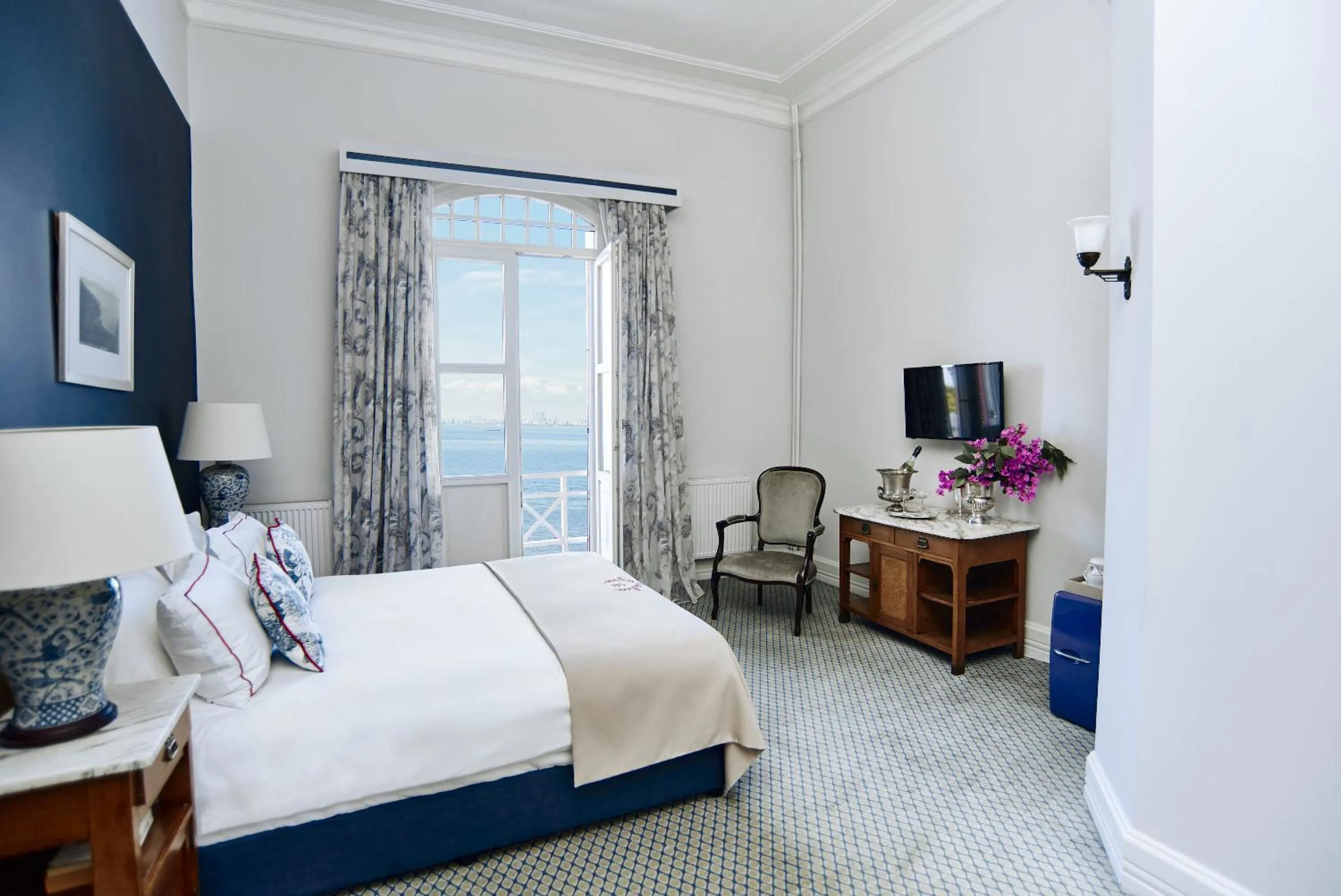 Bed in Büyükada Splendid Palace Hotel