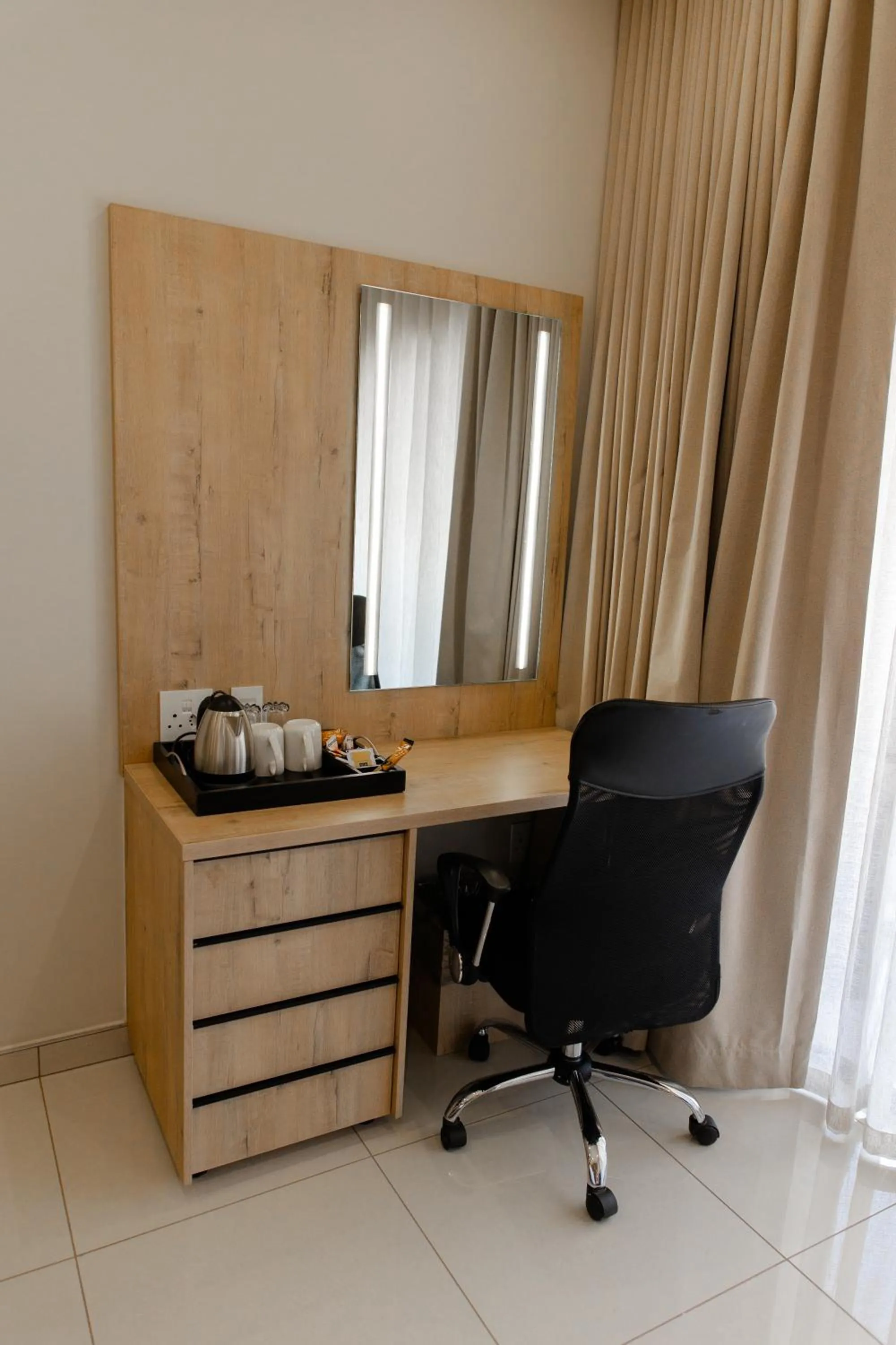 Coffee/tea facilities in Acres Inn Klerksdorp