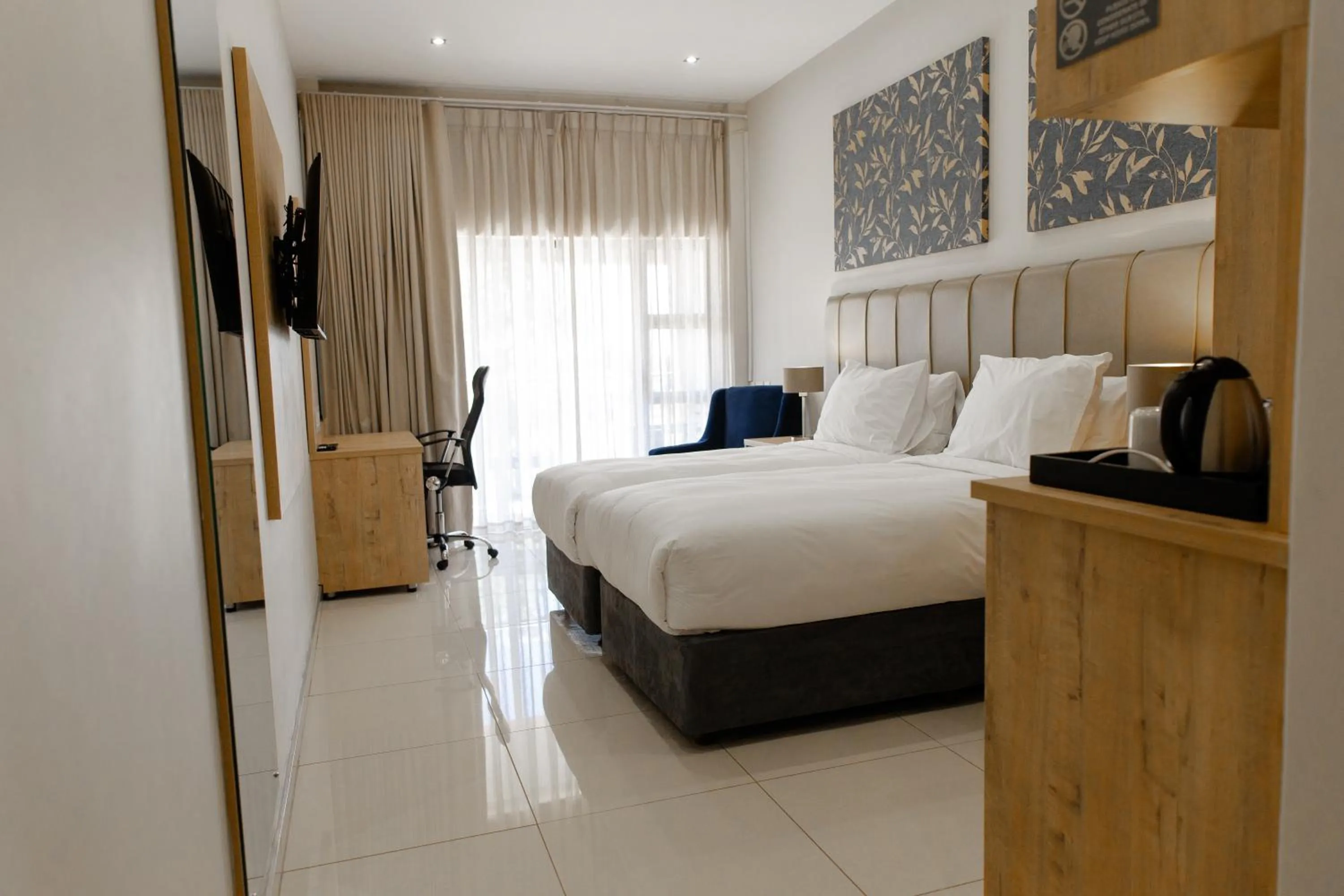 Photo of the whole room in Acres Inn Klerksdorp