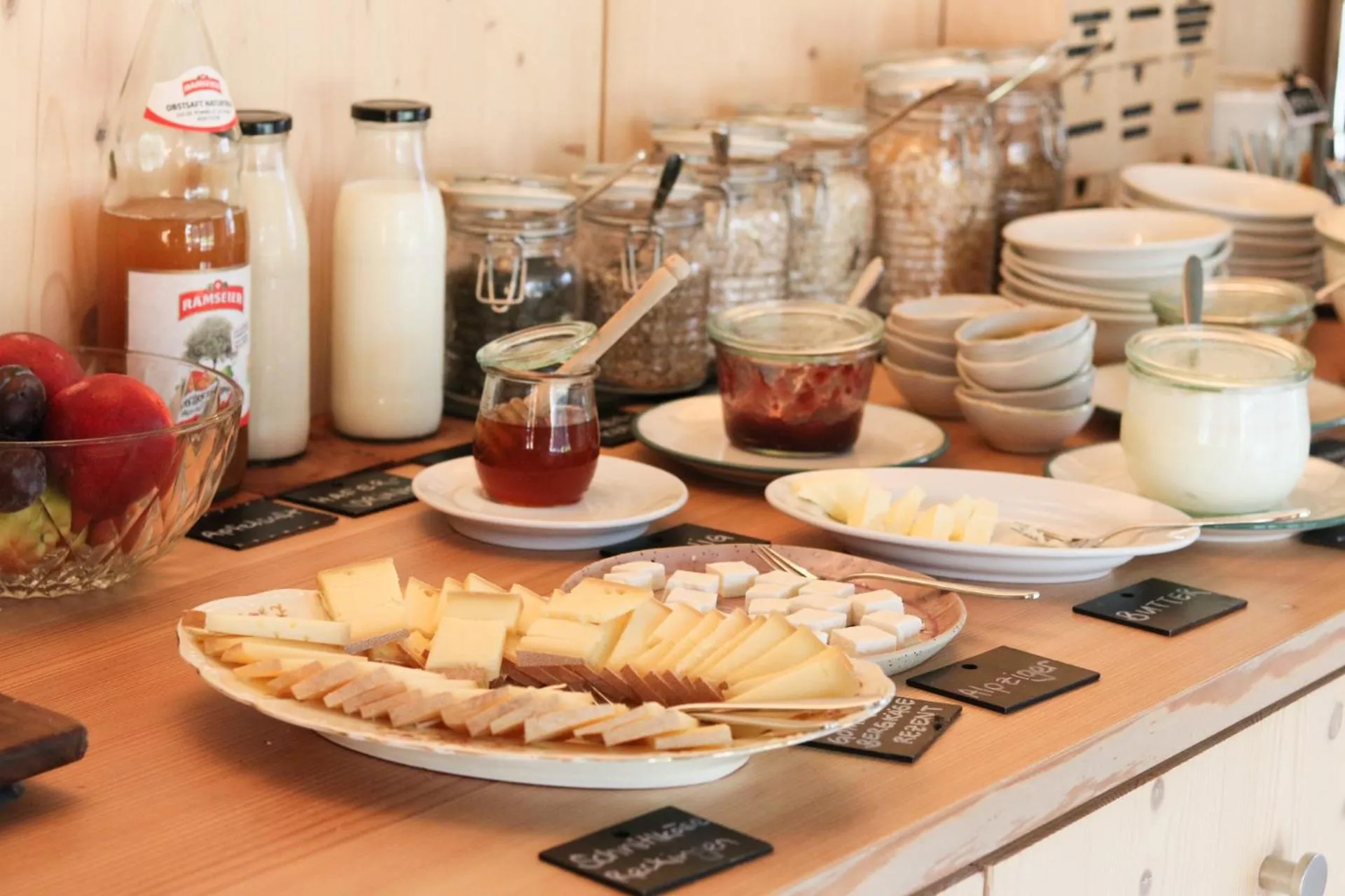 Breakfast in Berglodge Goms (Hotel)