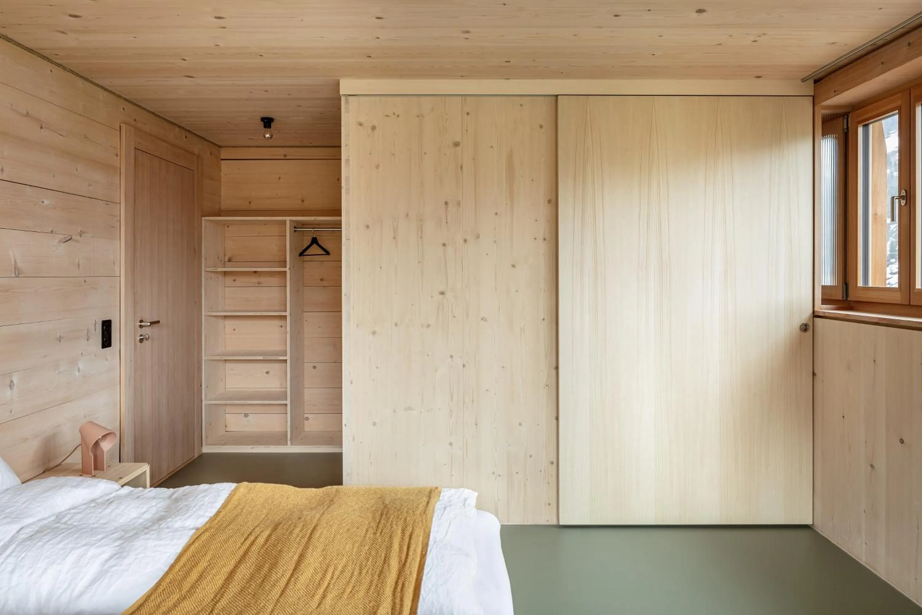 Photo of the whole room, Bed in Berglodge Goms (Hotel)