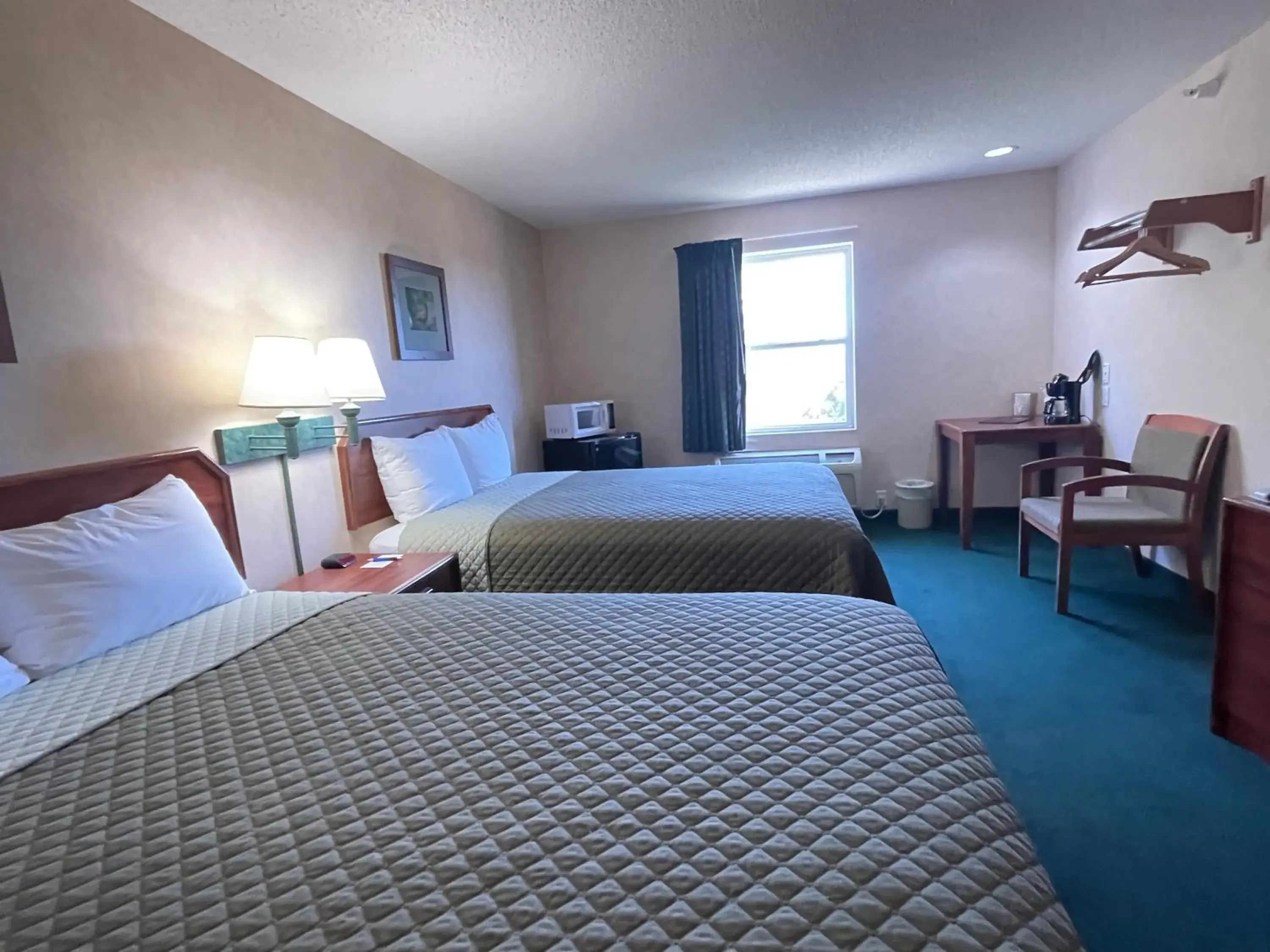 Superior Queen Room in Hotel Yuma Superior Queen Room in Hotel Yuma