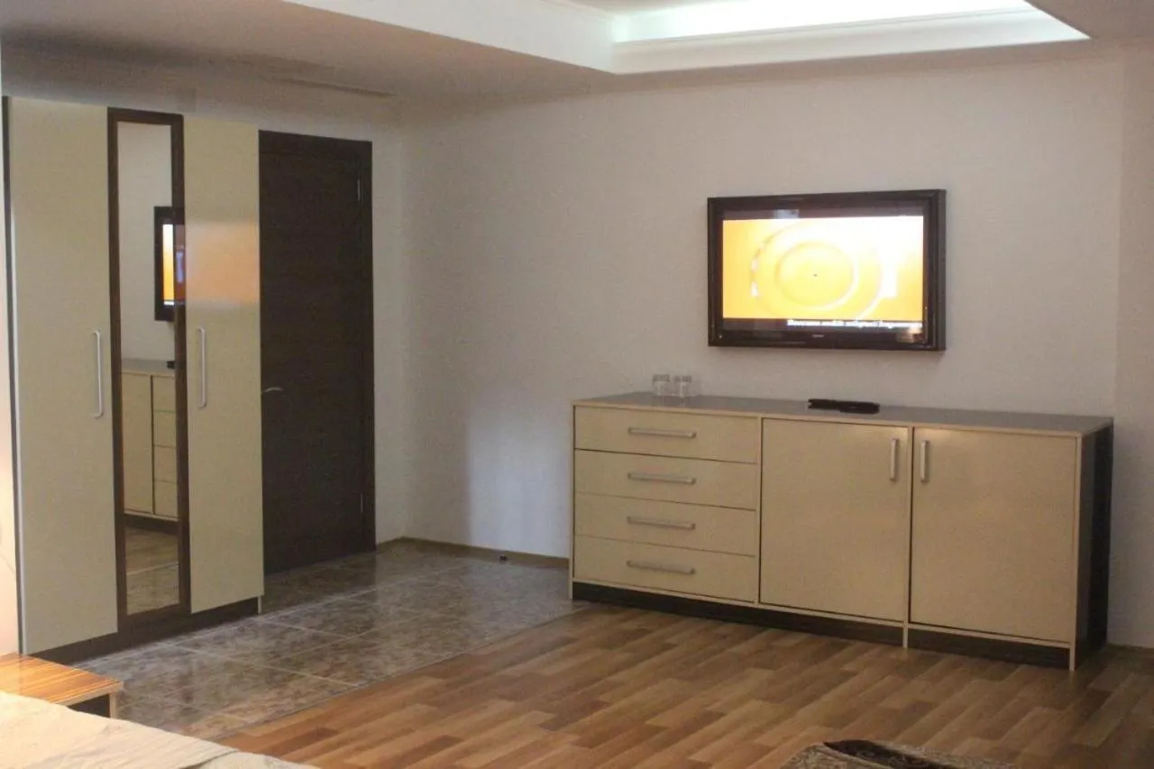 TV/Entertainment Center in Argo Hotel