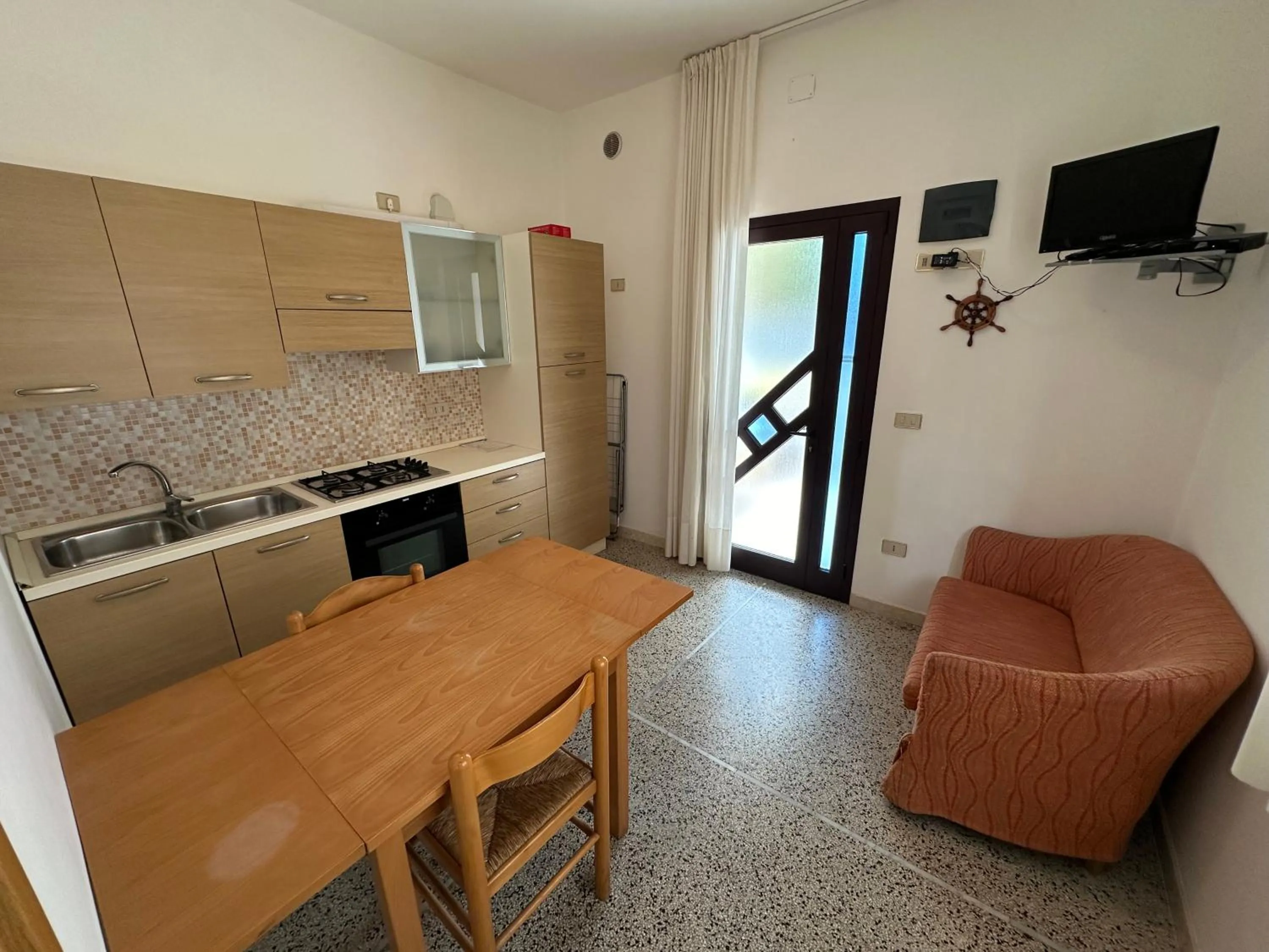 TV and multimedia in Marconi Bilocale - Agenzia Cocal