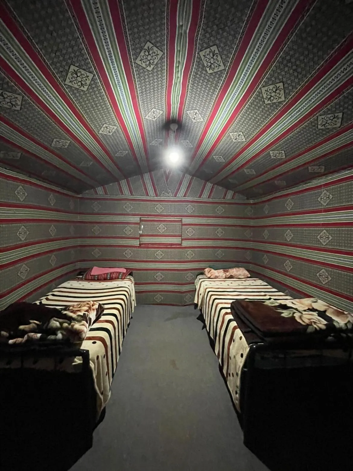 Bed in Wadirum winter