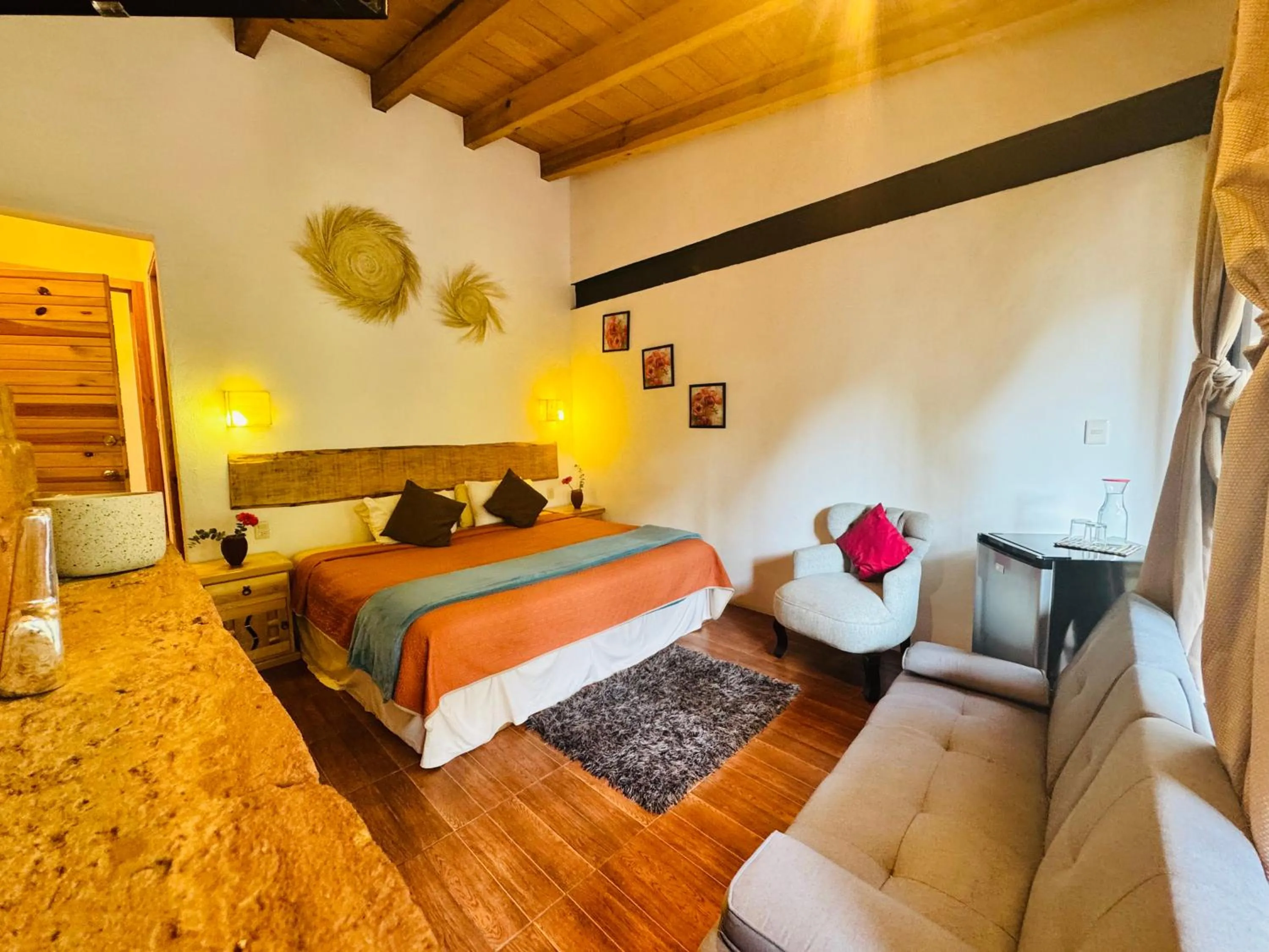 Bed in Encino House Hotel Boutique