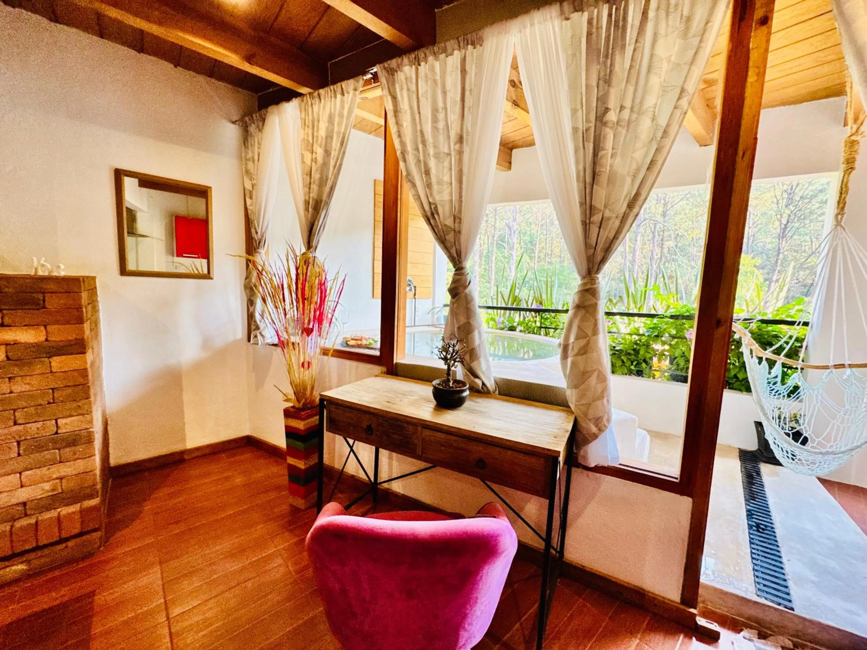 Living room in Encino House Hotel Boutique