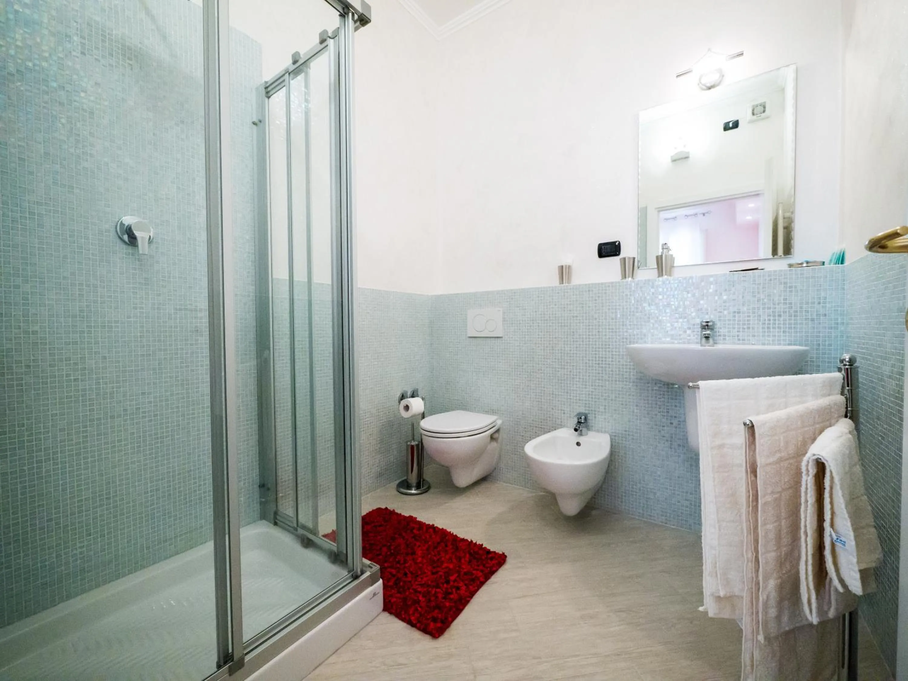 Shower in Villa Bellini Room&Breakfast