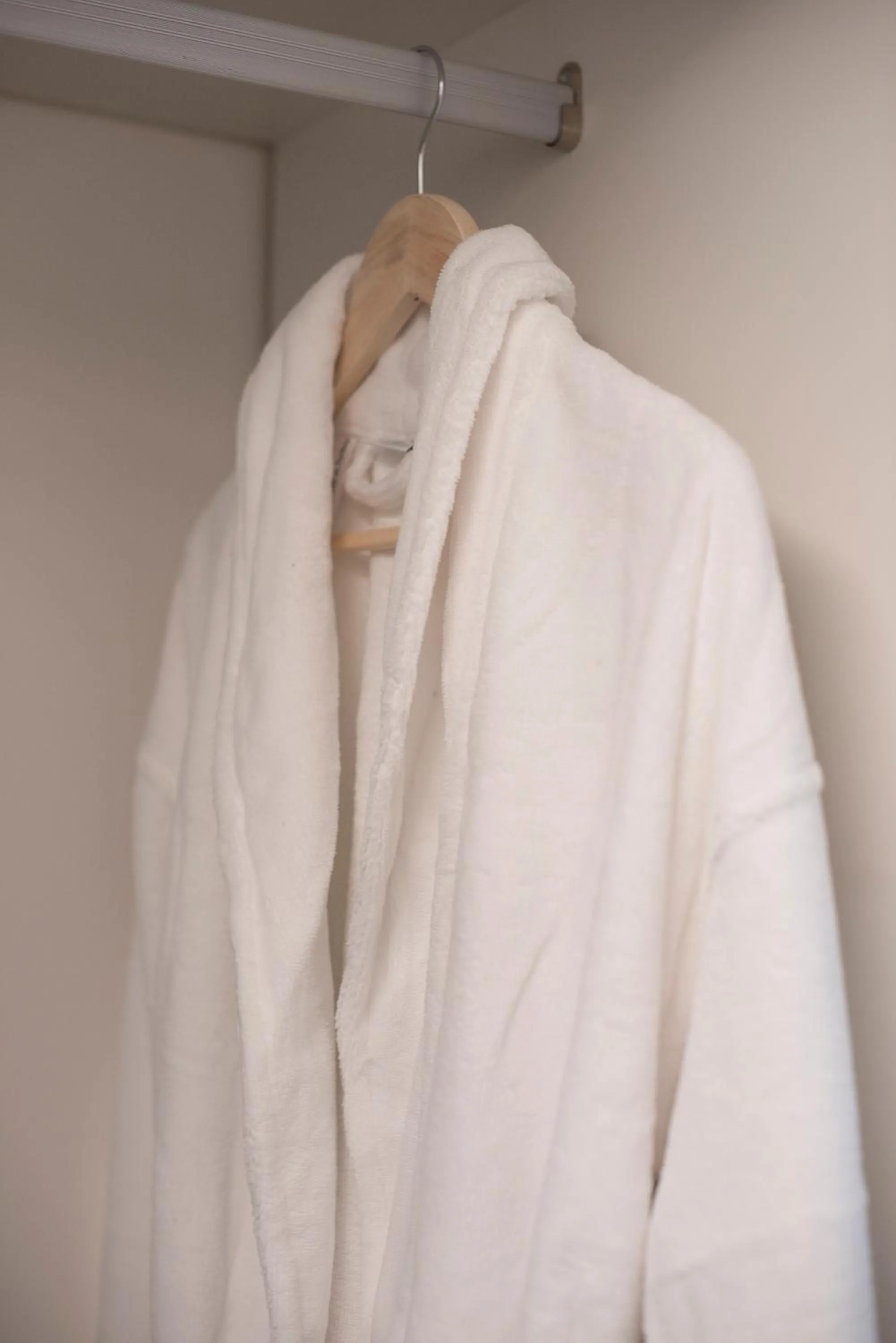 towels in Jensen Luxury Suites