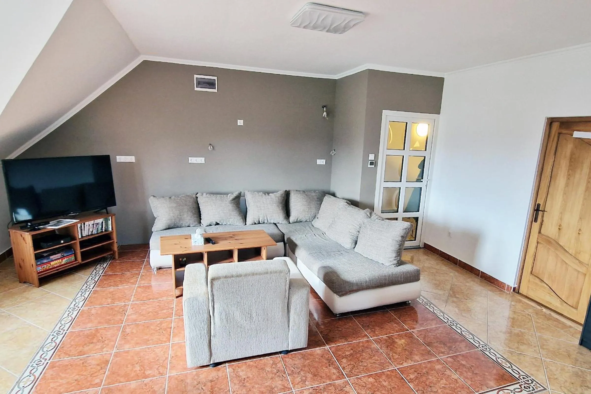 TV and multimedia in The Luxo Wine Museum Hotel