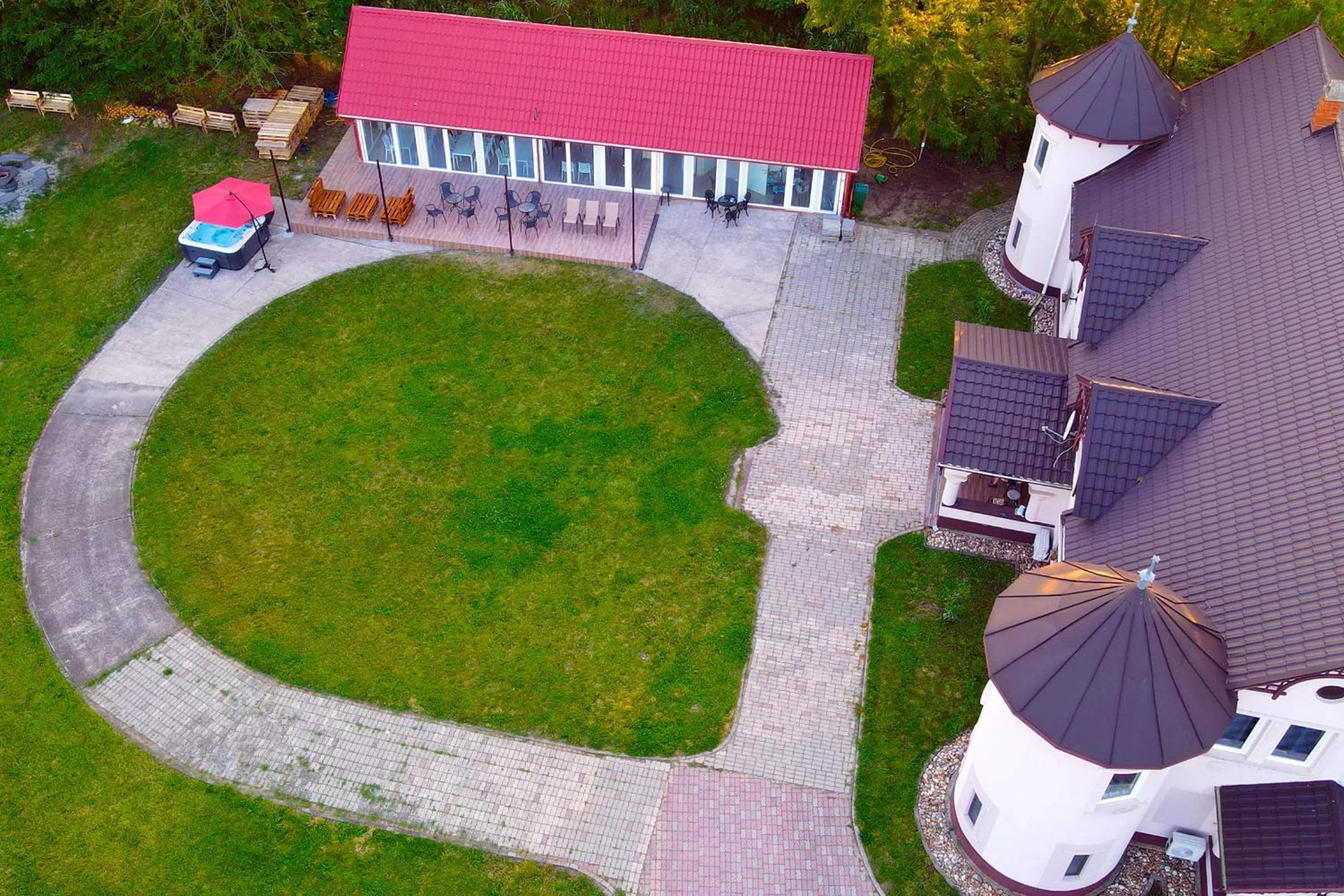 Property building in The Luxo Wine Museum Hotel