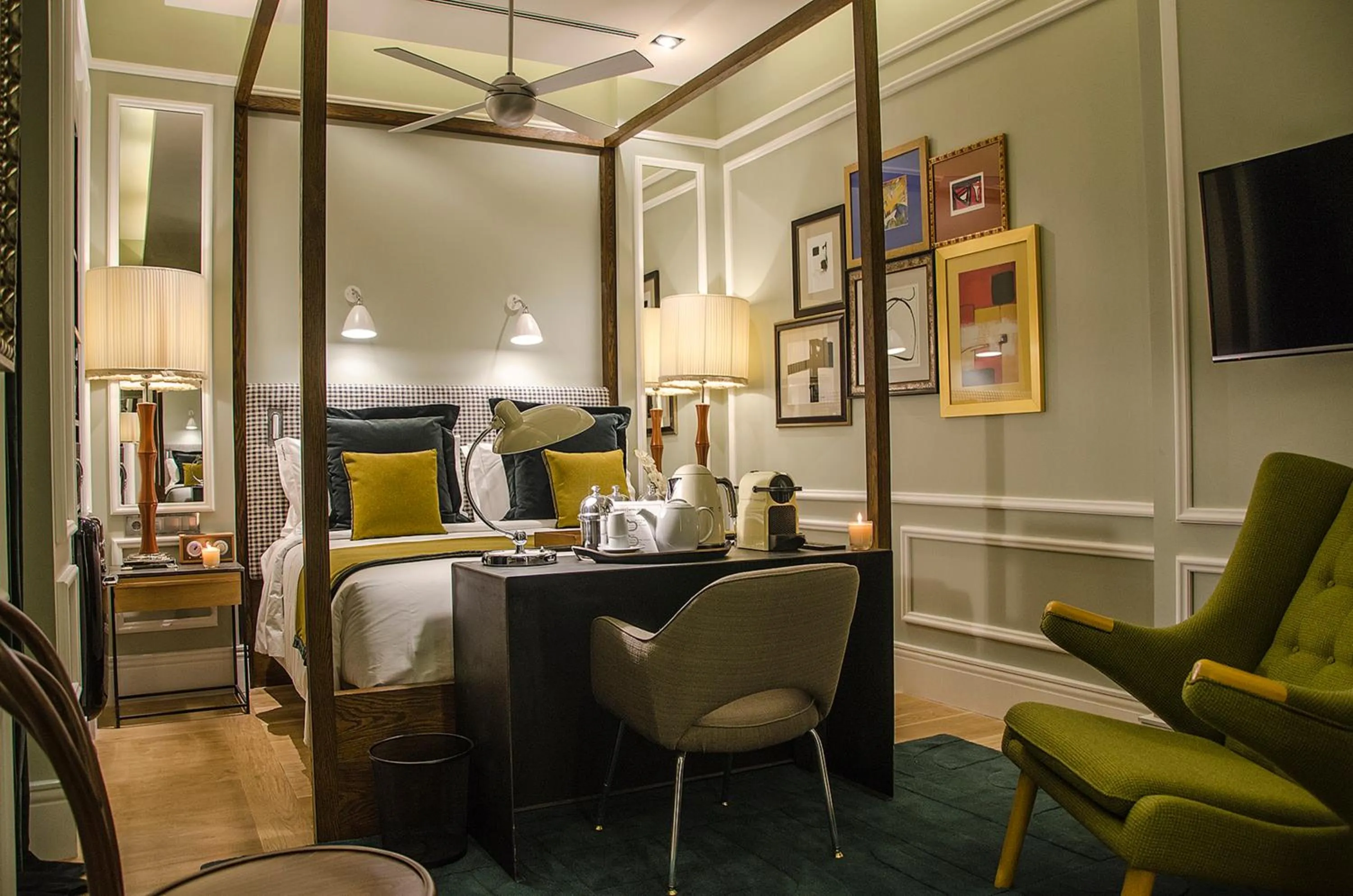 Bed in Browns Central Hotel