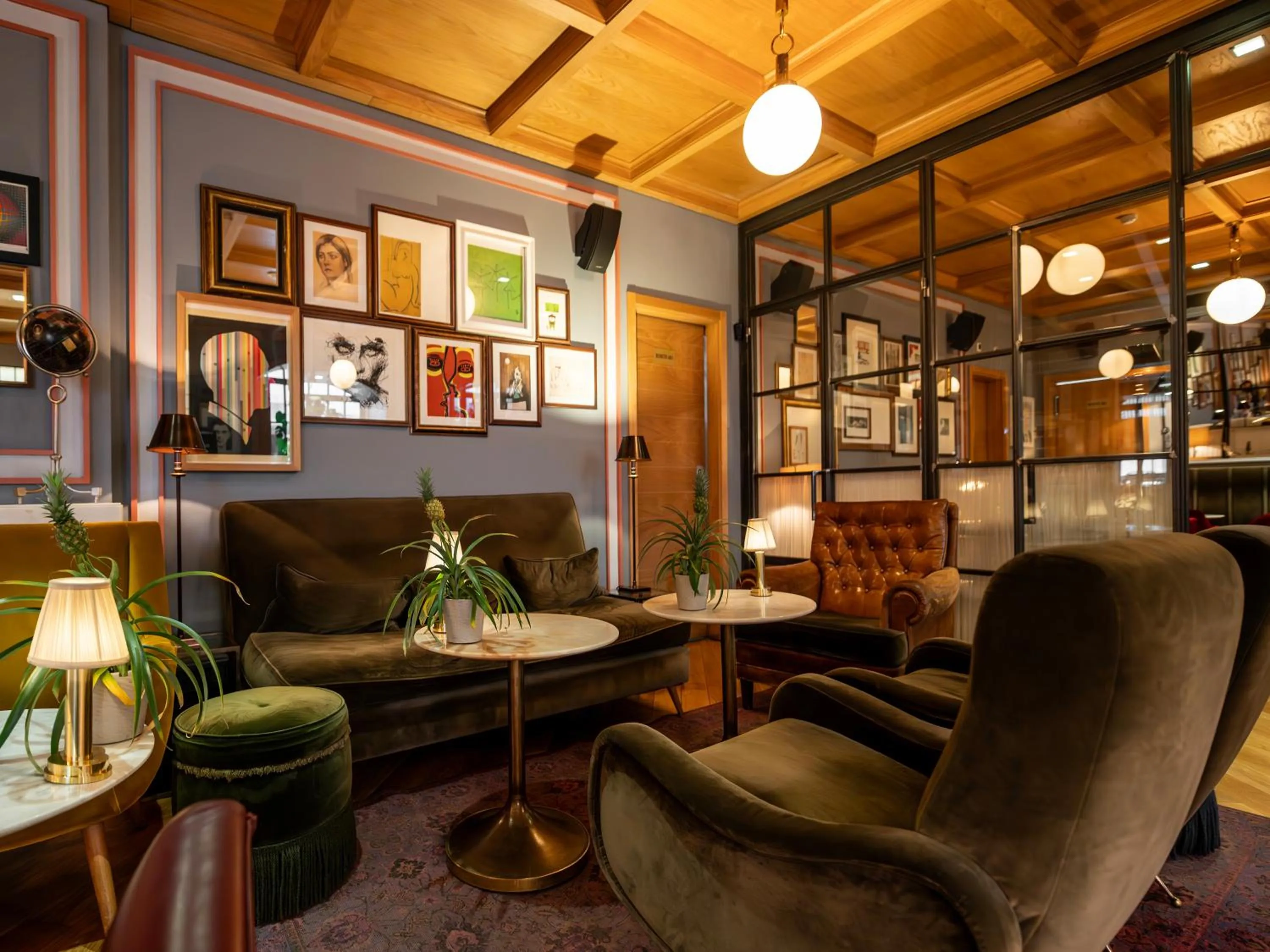 Lobby or reception in Browns Central Hotel