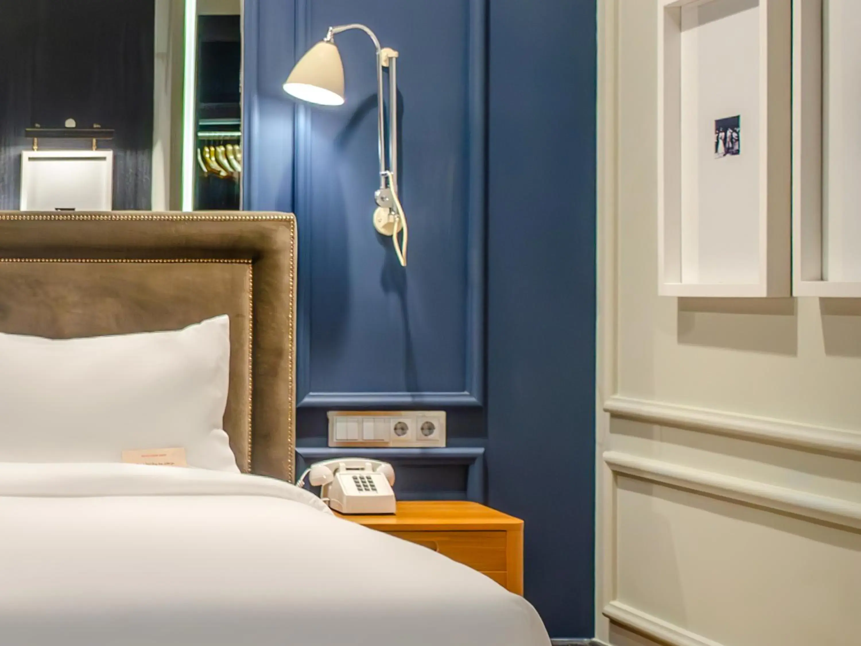 Superior Double Room in Browns Central Hotel Superior Double Room in Browns Central Hotel