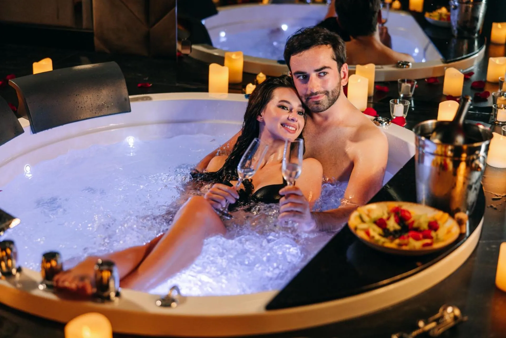 People in In The Sky - Apartamenty w Sky Tower