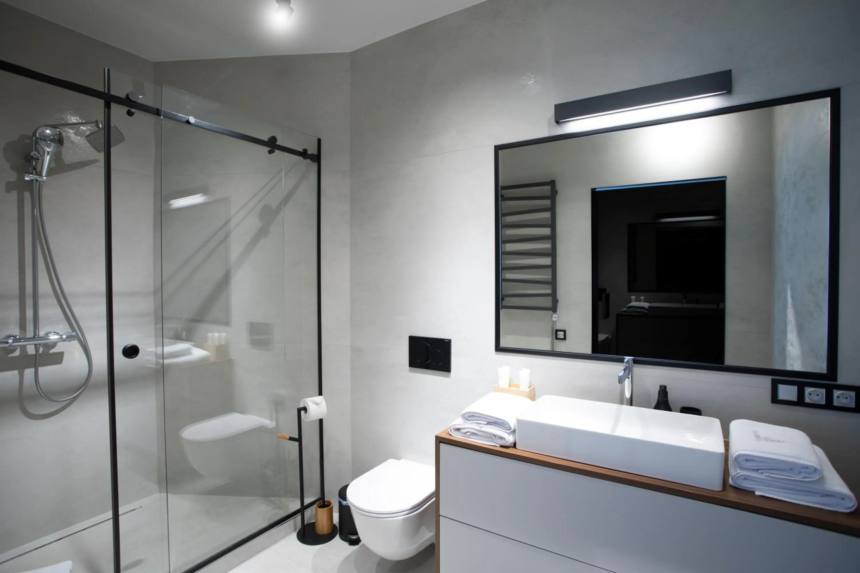 Shower in In The Sky - Apartamenty w Sky Tower