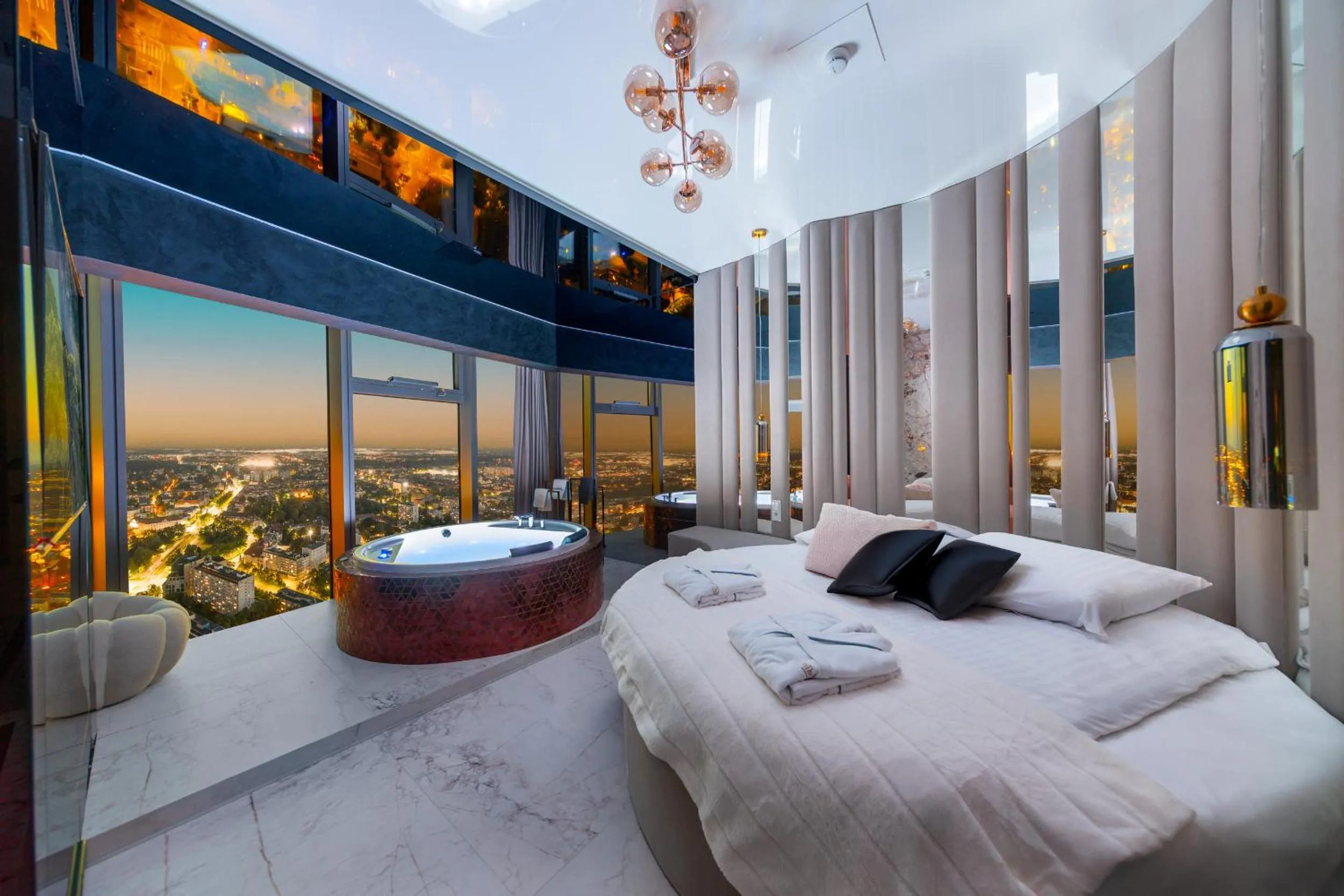 Photo of the whole room, Bed in In The Sky - Apartamenty w Sky Tower