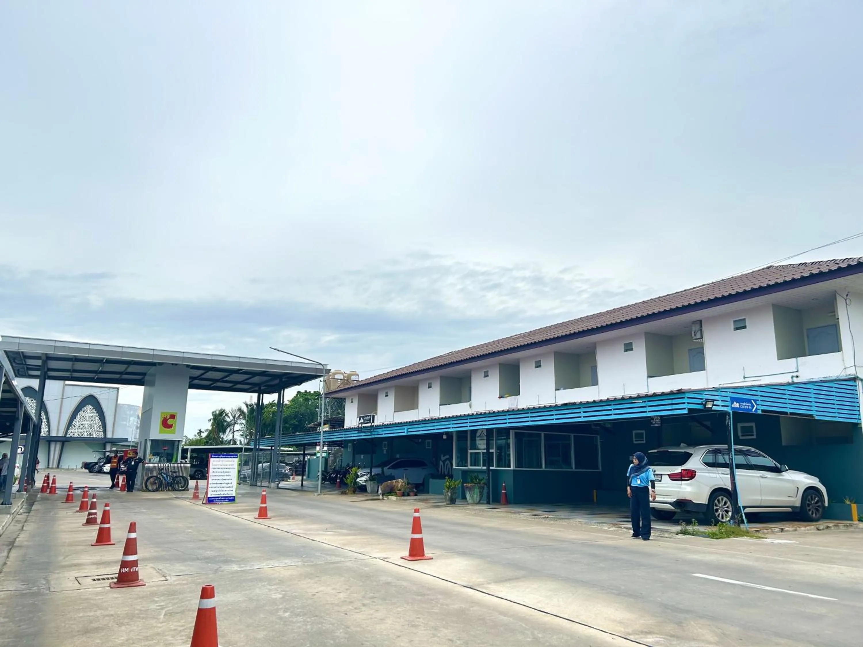 Nearby landmark in Paksina Hotel