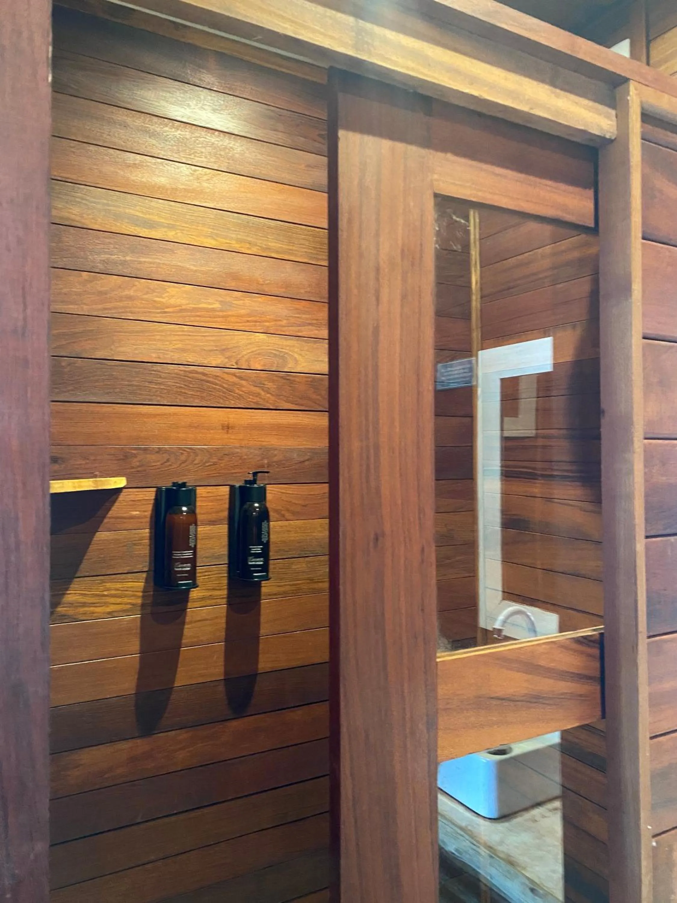 Shower in Villa Caravelas Praia de Moitas