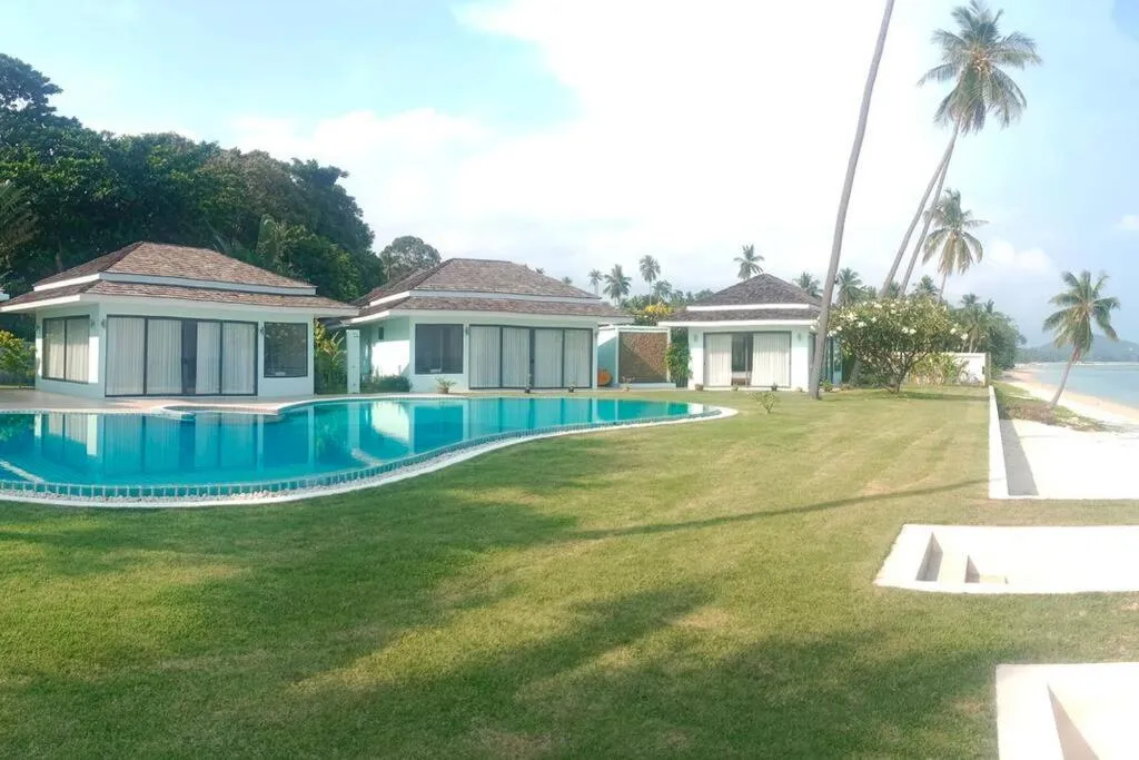 Pool view in Baan Tasha