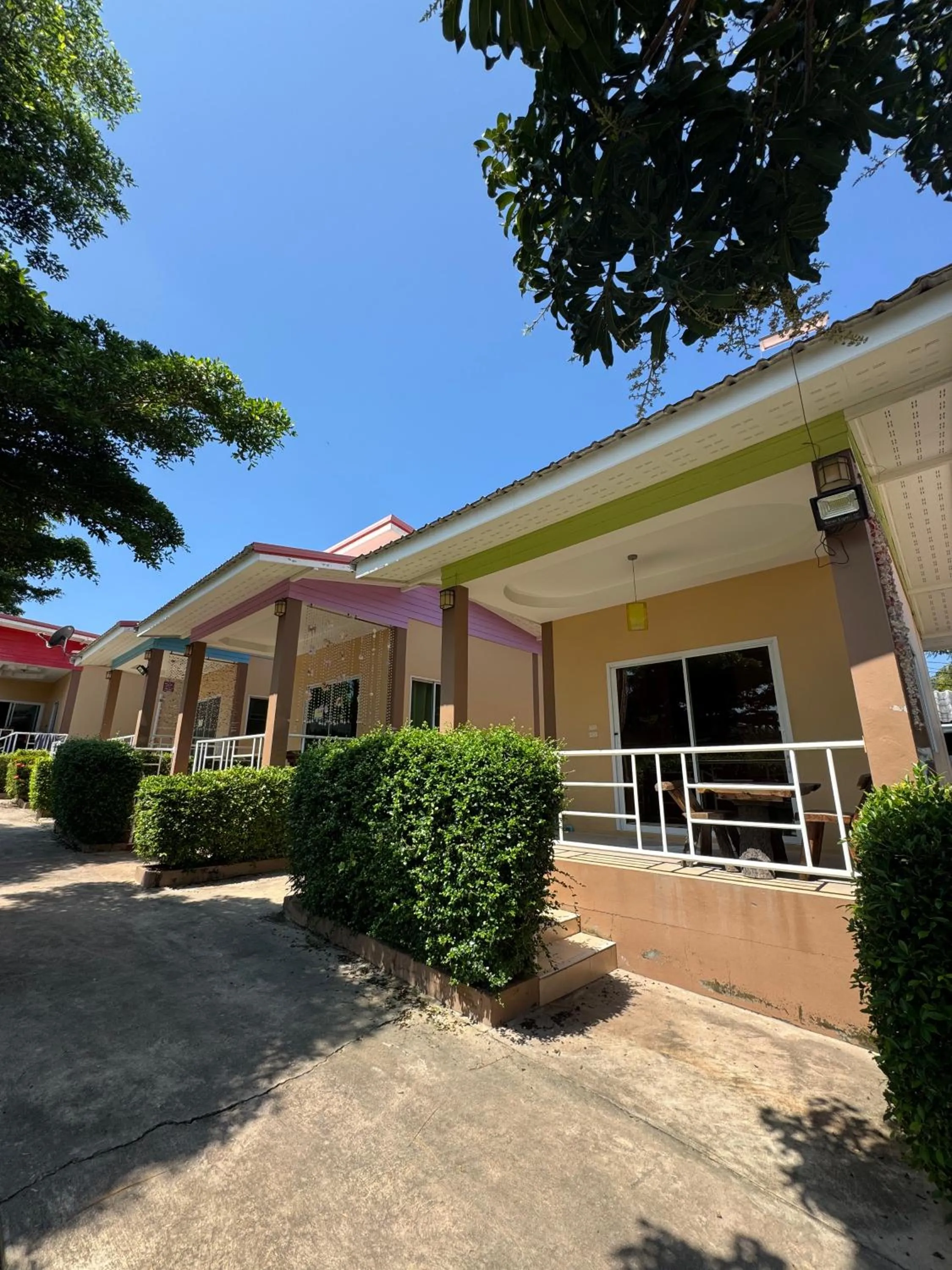 Property building in Rang Noknoy Resort at Kohlarn