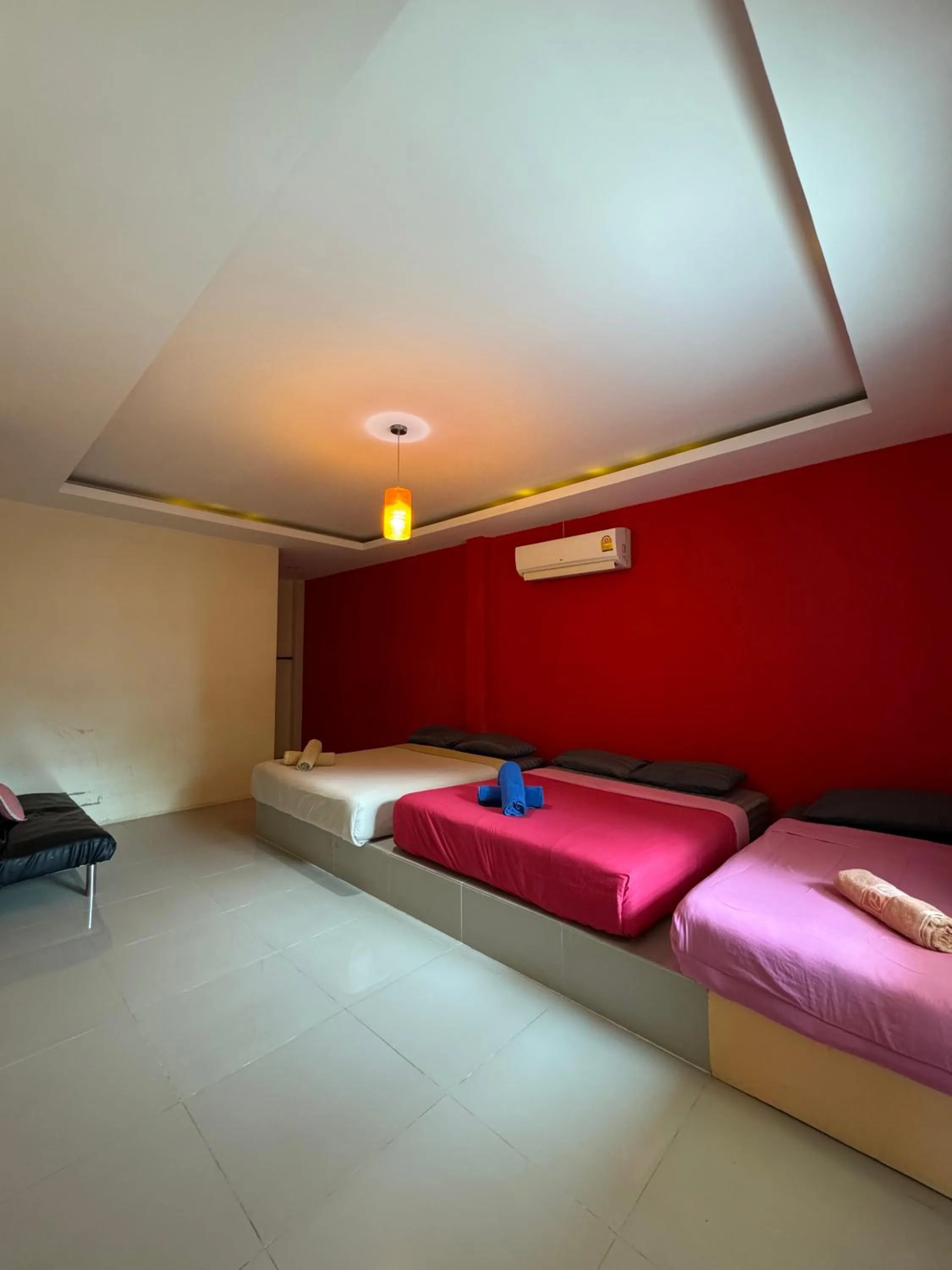 Bed in Rang Noknoy Resort at Kohlarn