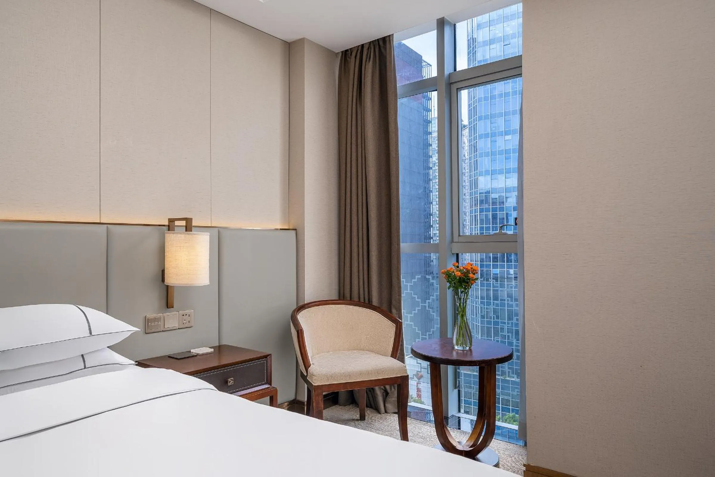 hair dresser, Bed in Echeng Hotel Guangzhou Zhujiang New Town