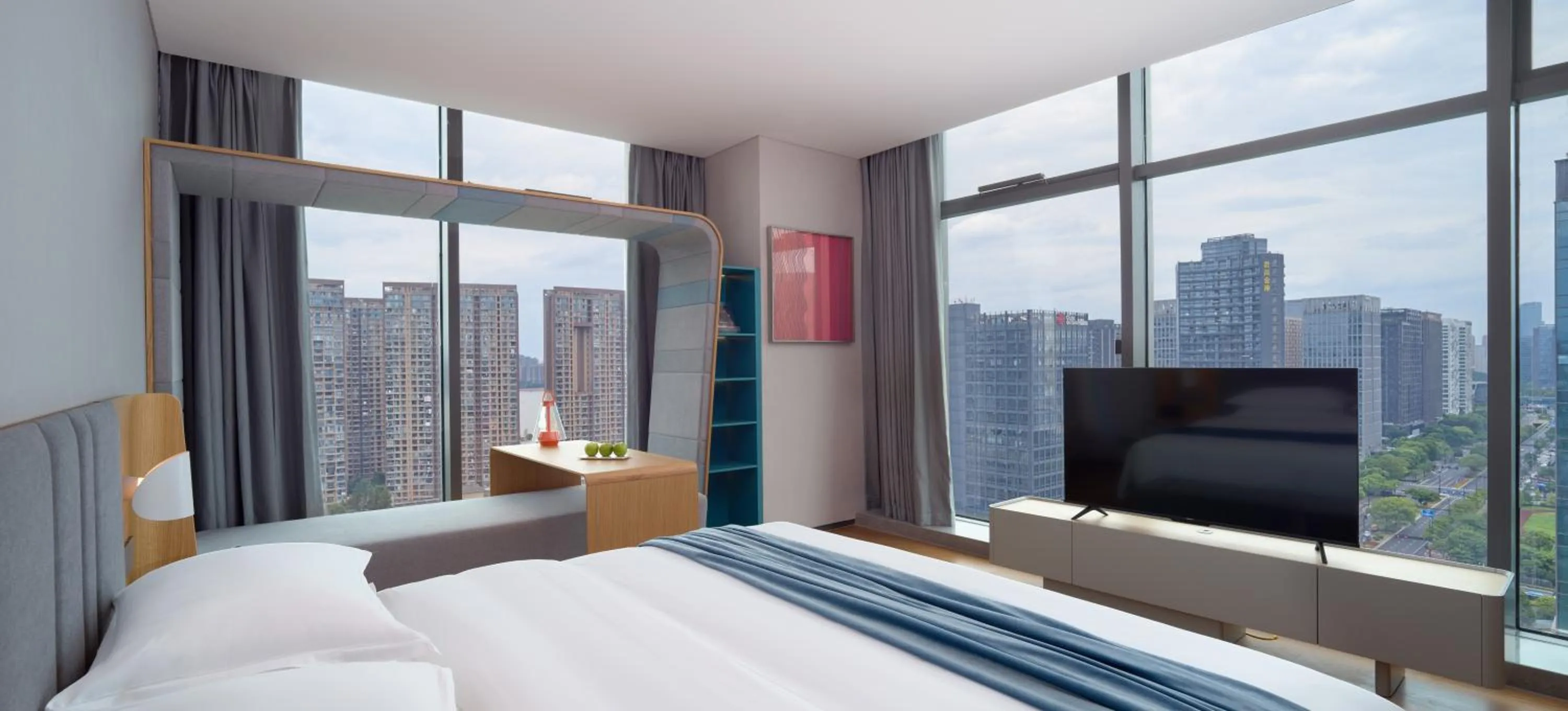 Bed in Pagoda Hotel Hangzhou Binjiang