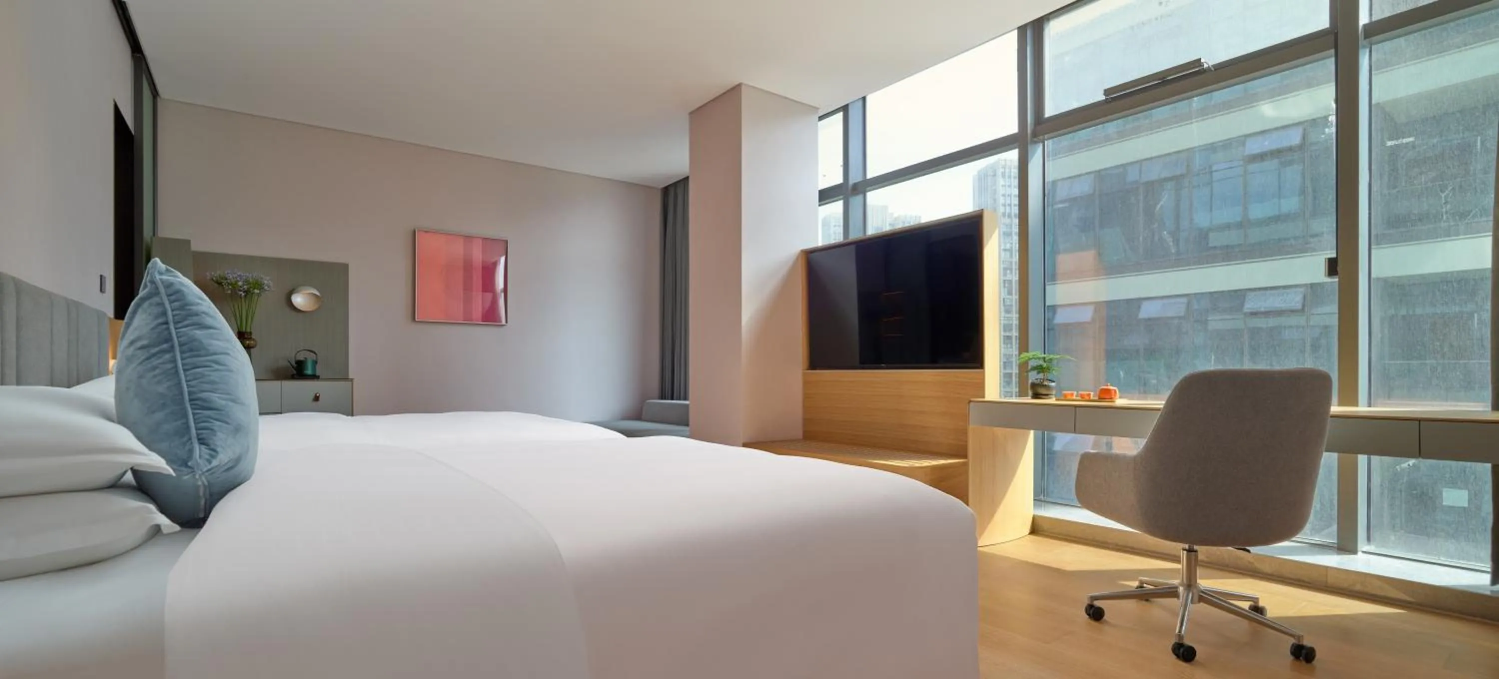 Bed in Pagoda Hotel Hangzhou Binjiang