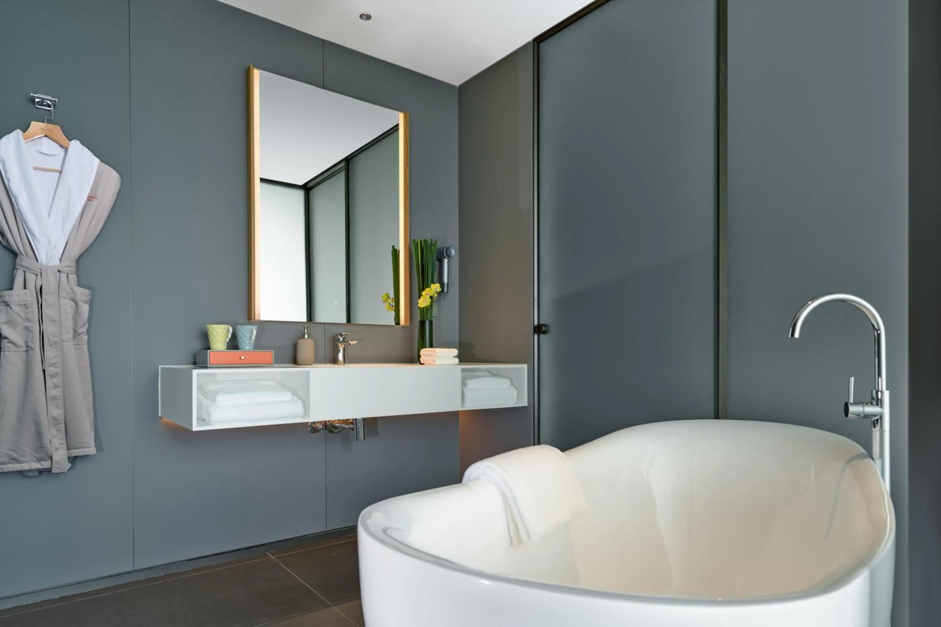 Bathroom in Pagoda Hotel Hangzhou Binjiang