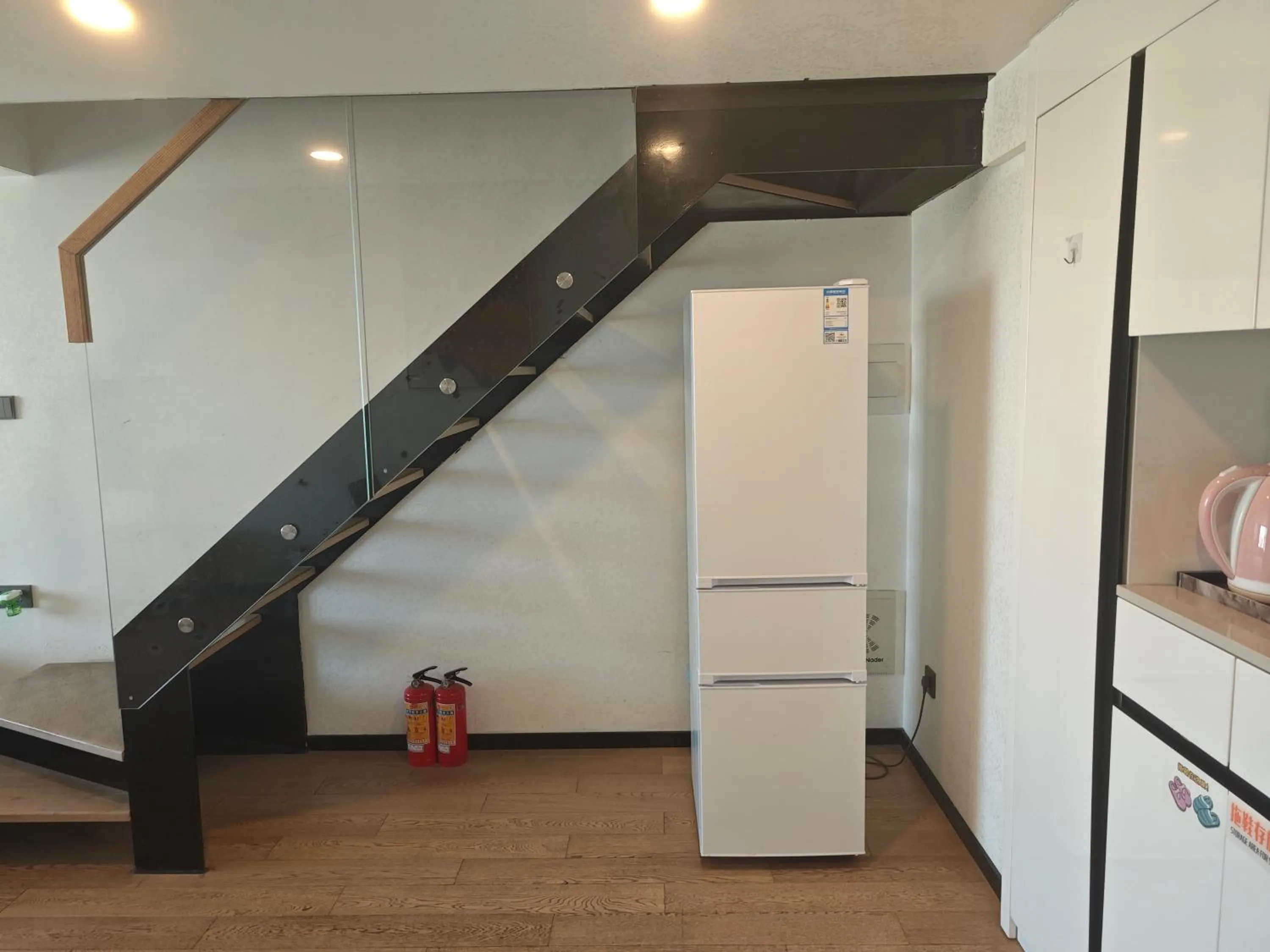 Kitchen or kitchenette in Xinghe Times Apartment - Shenzhen North Railway Station