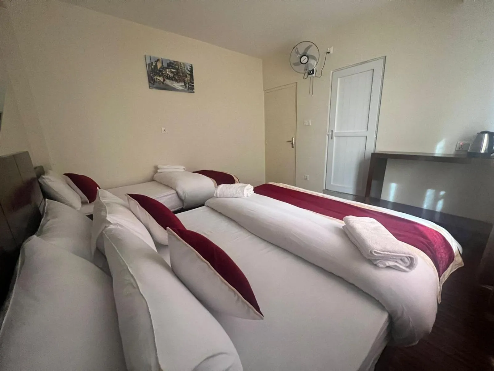 Bed in Hotel Down To Earth