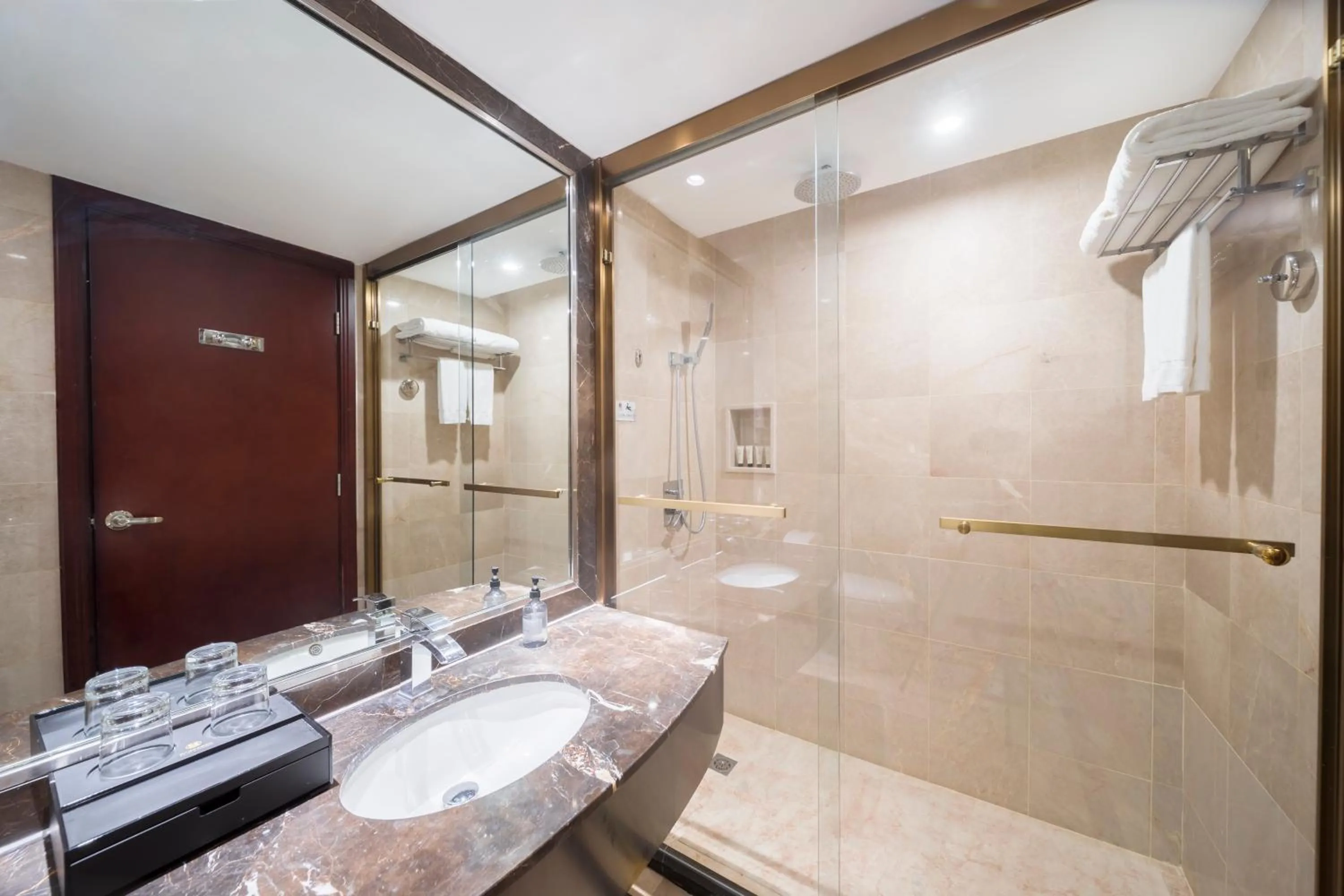 Bathroom in Wuhan Hongguang Hotel
