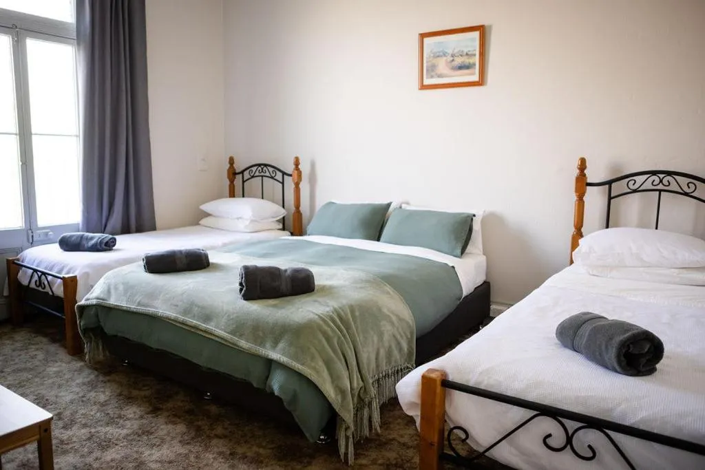 Bedroom, Bed in THE FED AND BED TEMORA