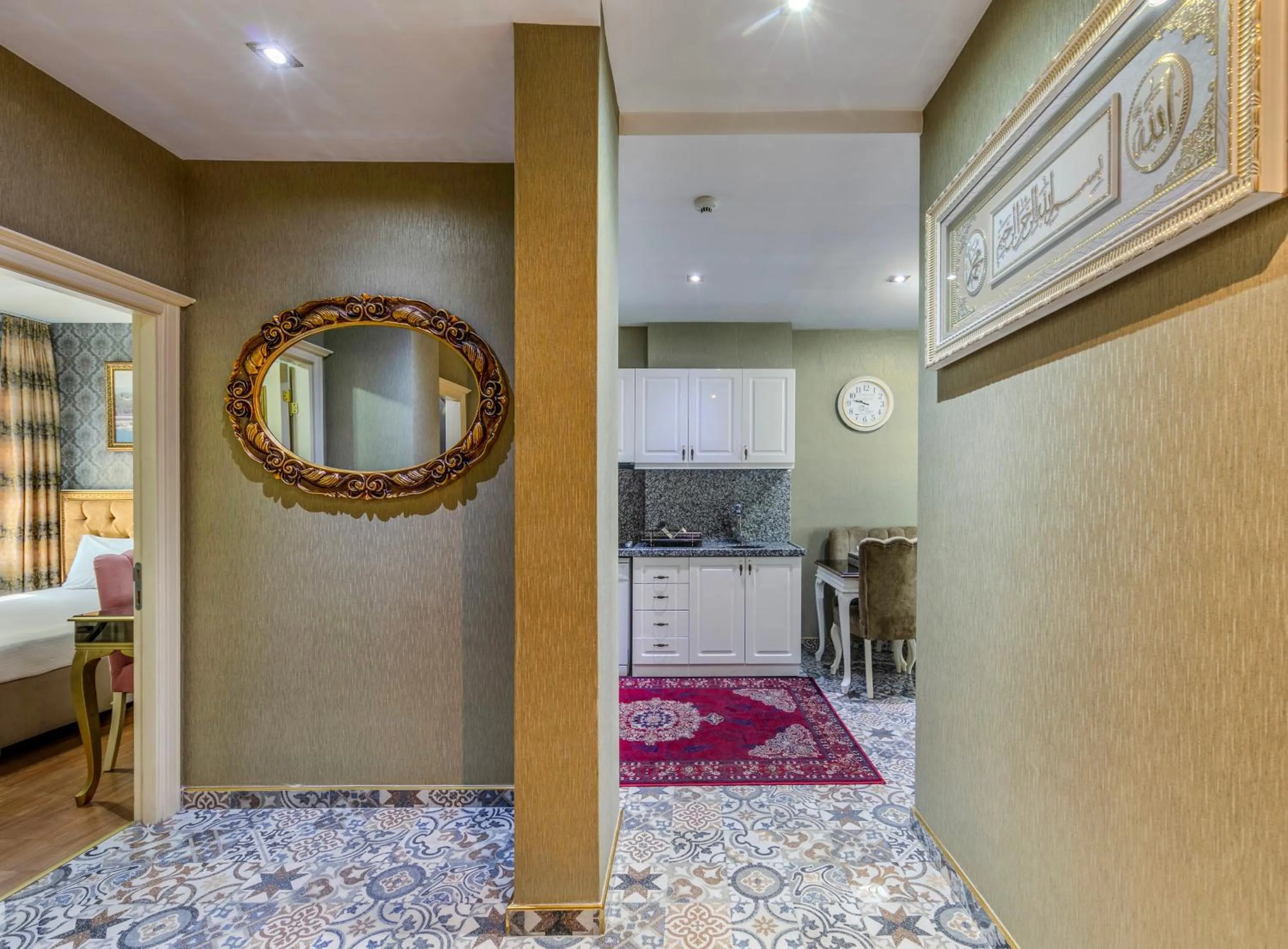 Photo of the whole room in Lemis Suite Istanbul