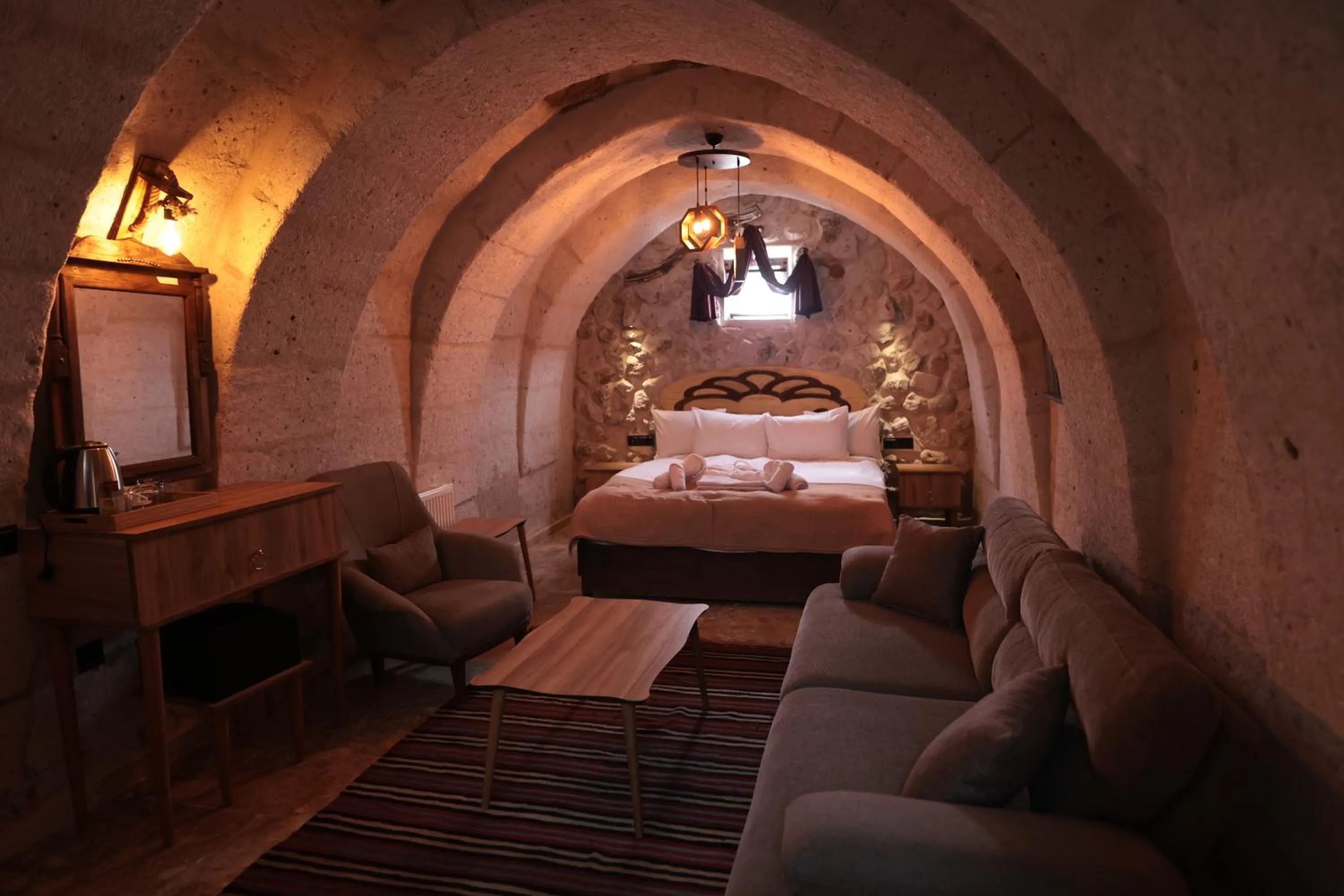 Living room, Bed in Stone Owl Otel & Restaurant