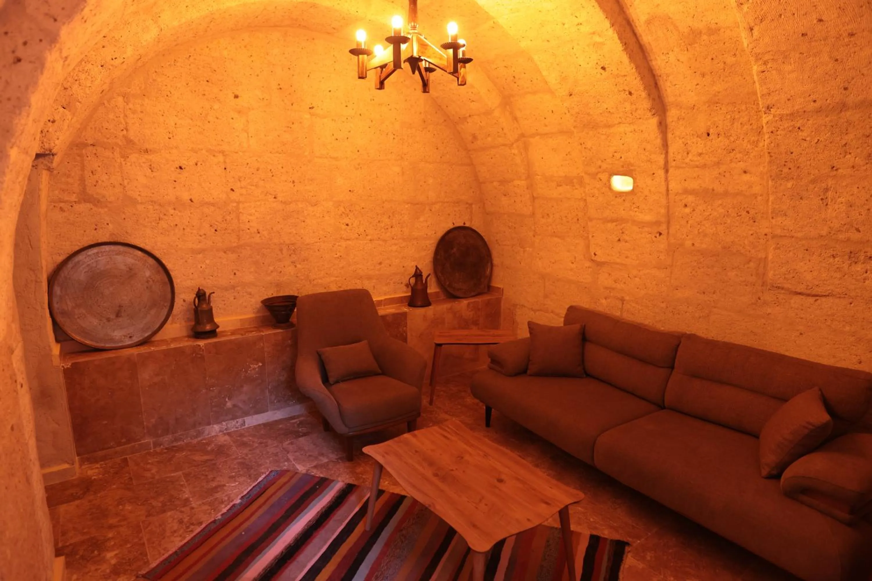 Stone Owl Otel & Restaurant