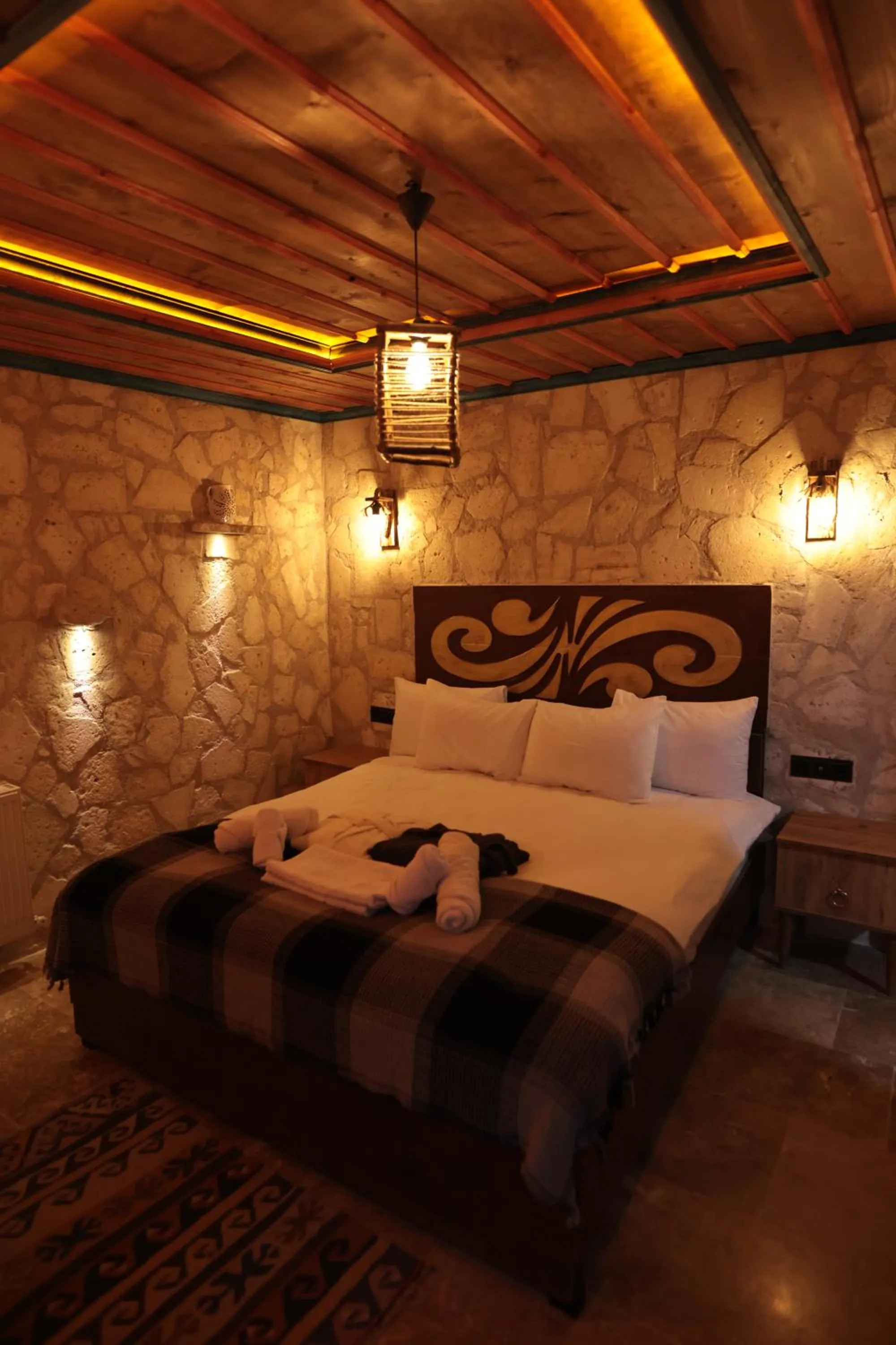 Bed in Stone Owl Otel & Restaurant