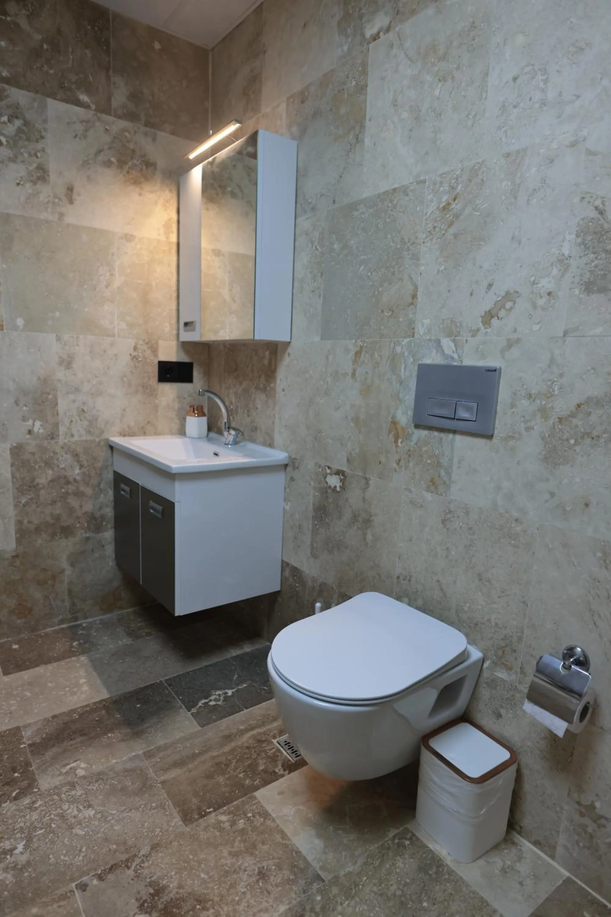 Stone Owl Otel & Restaurant