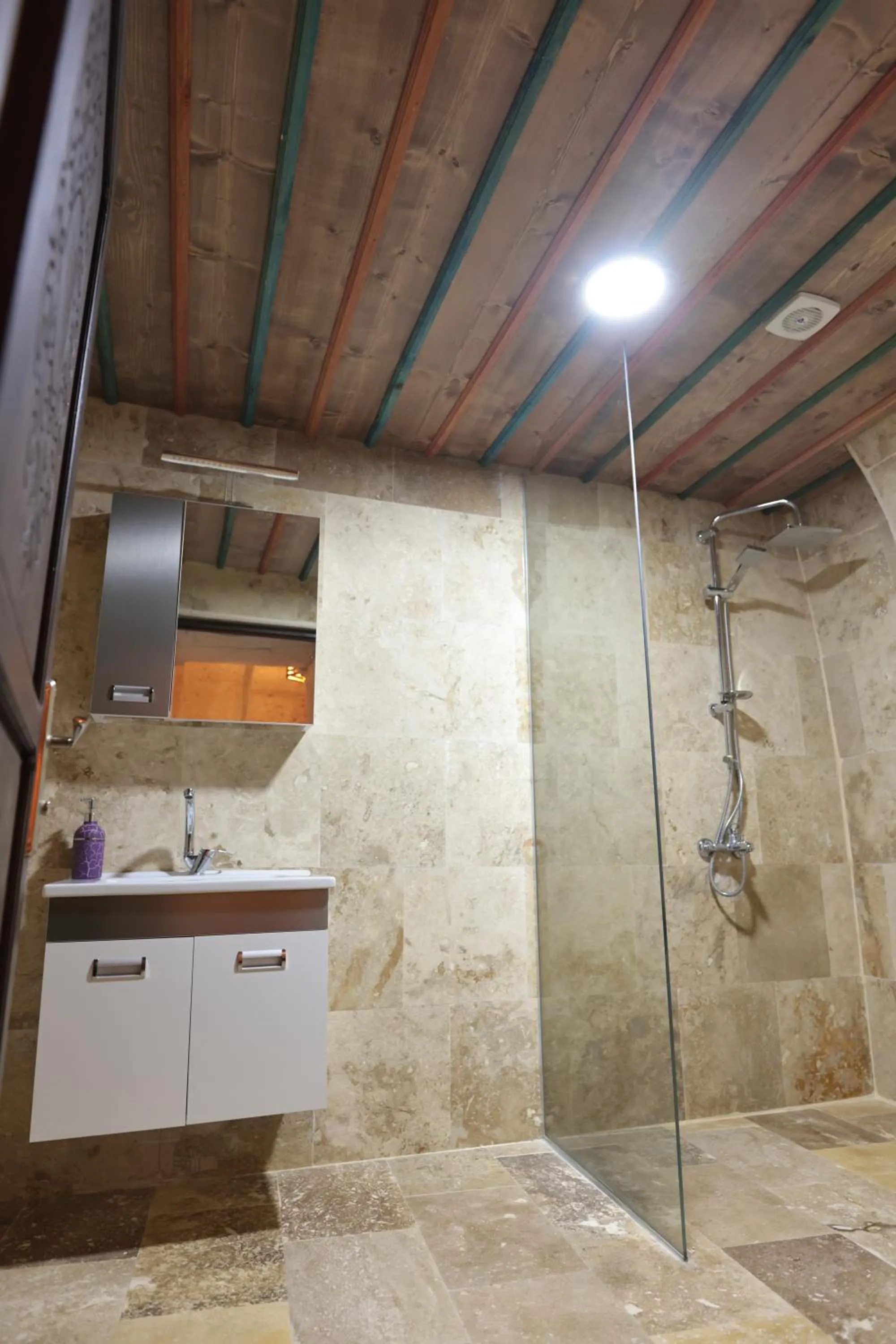 Stone Owl Otel & Restaurant