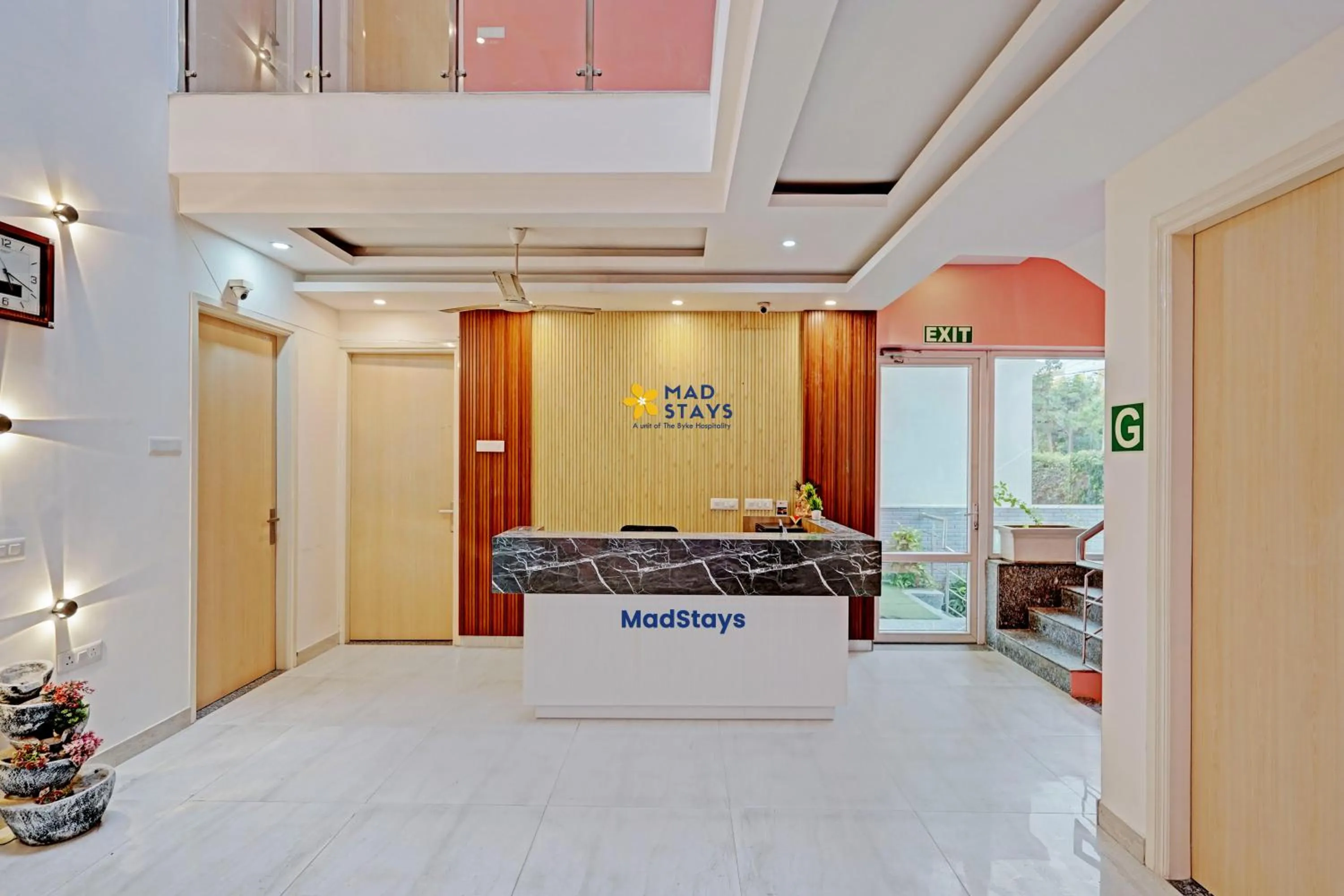 Lobby or reception in The Byke Express Medicity Near Medanta