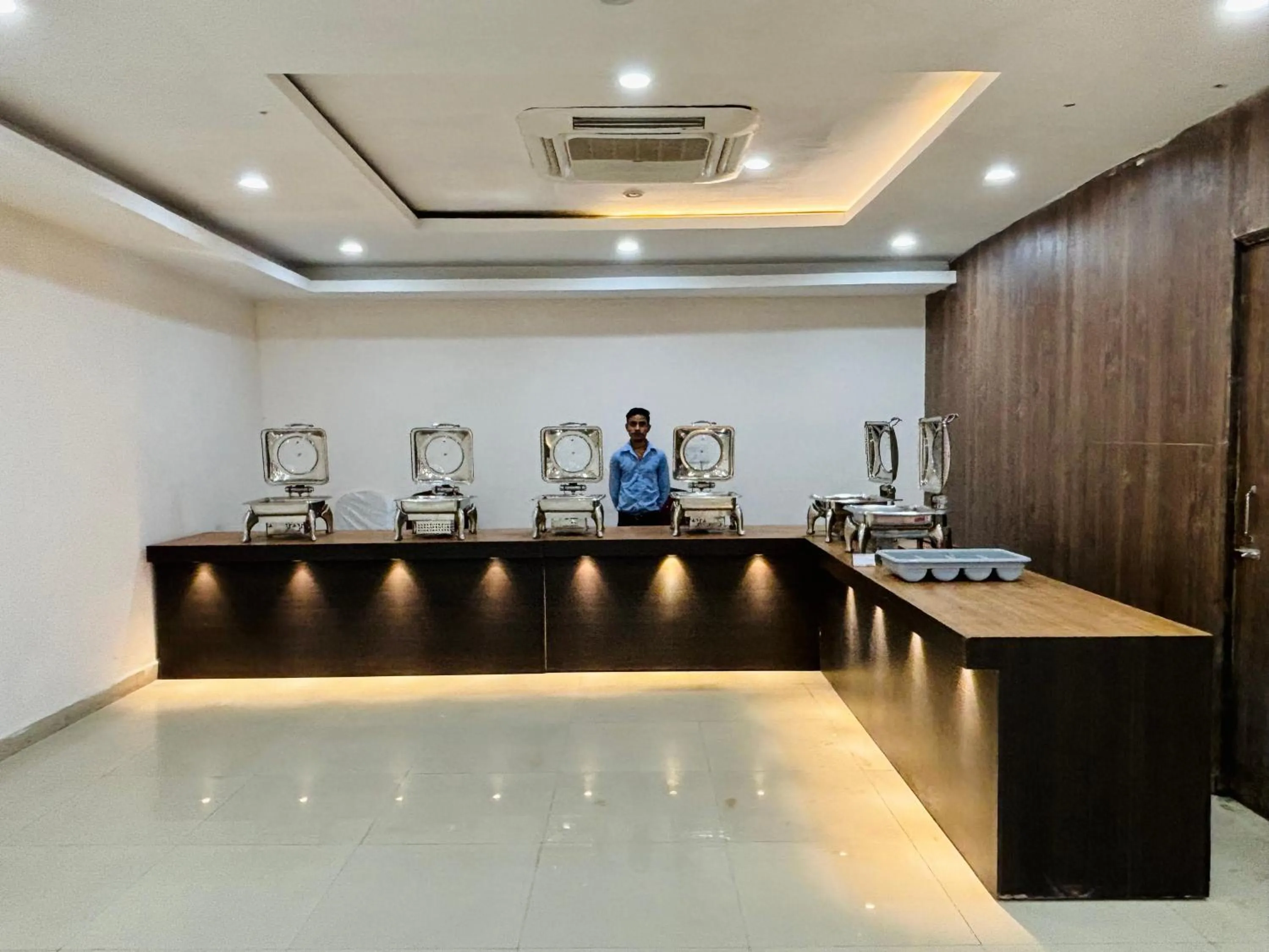 Food in Hotel The Benz