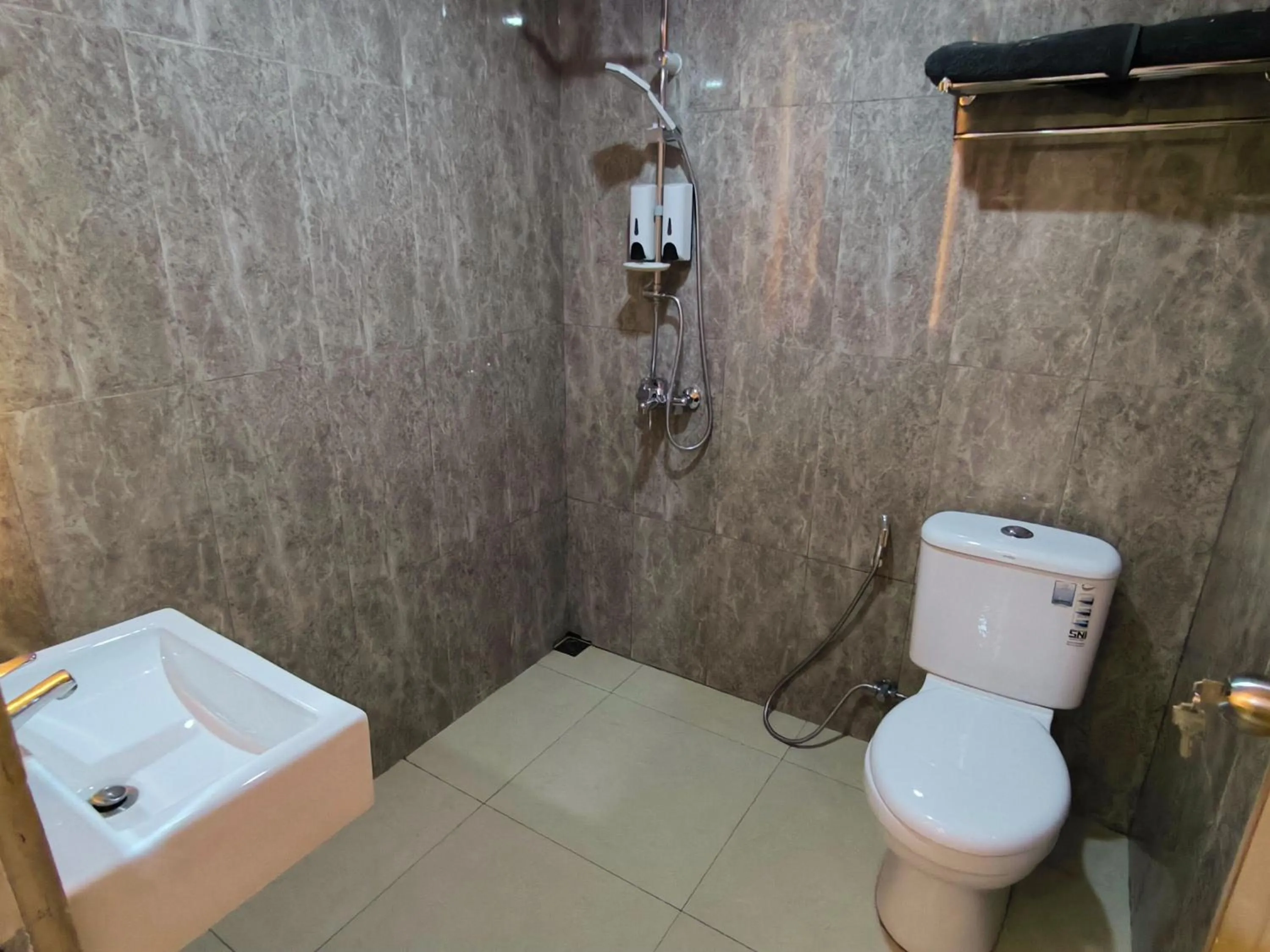 Royal Kencana Hotel powered by Cocotel