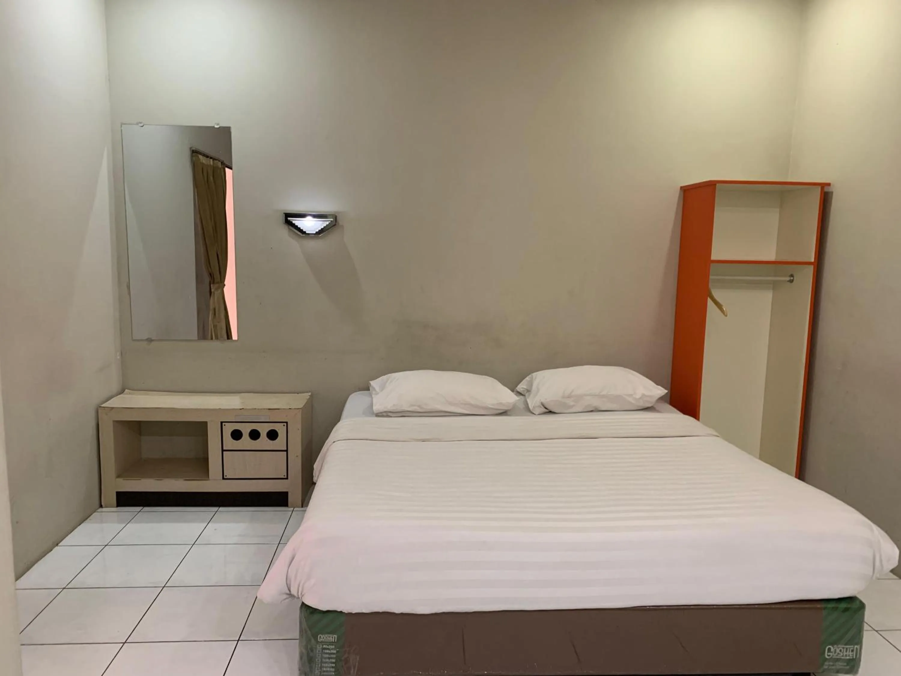 Bed in Royal Kencana Hotel powered by Cocotel