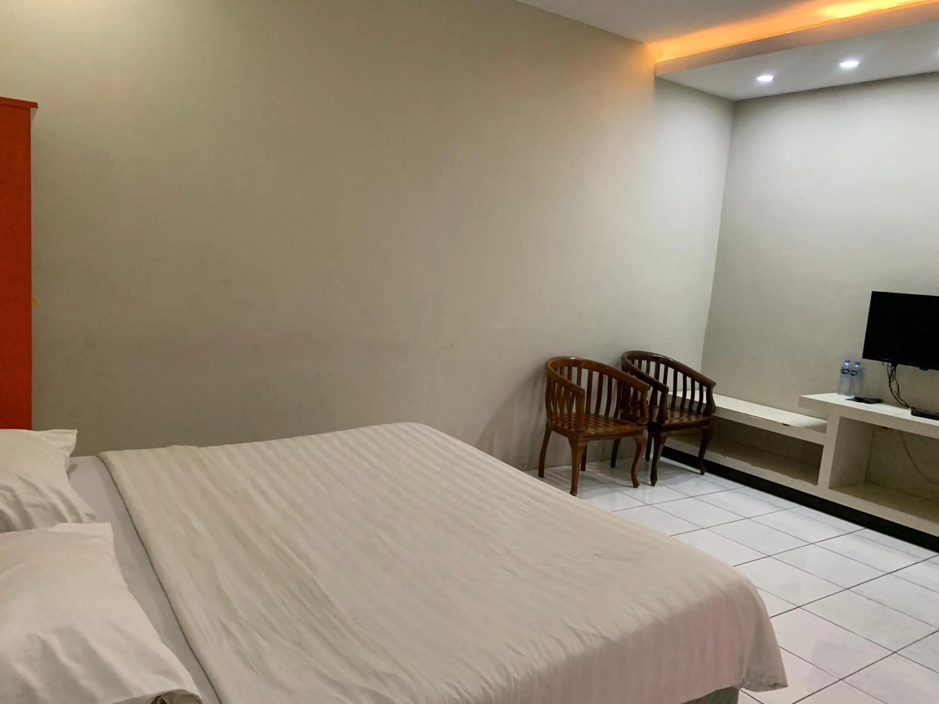 Bed in Royal Kencana Hotel powered by Cocotel