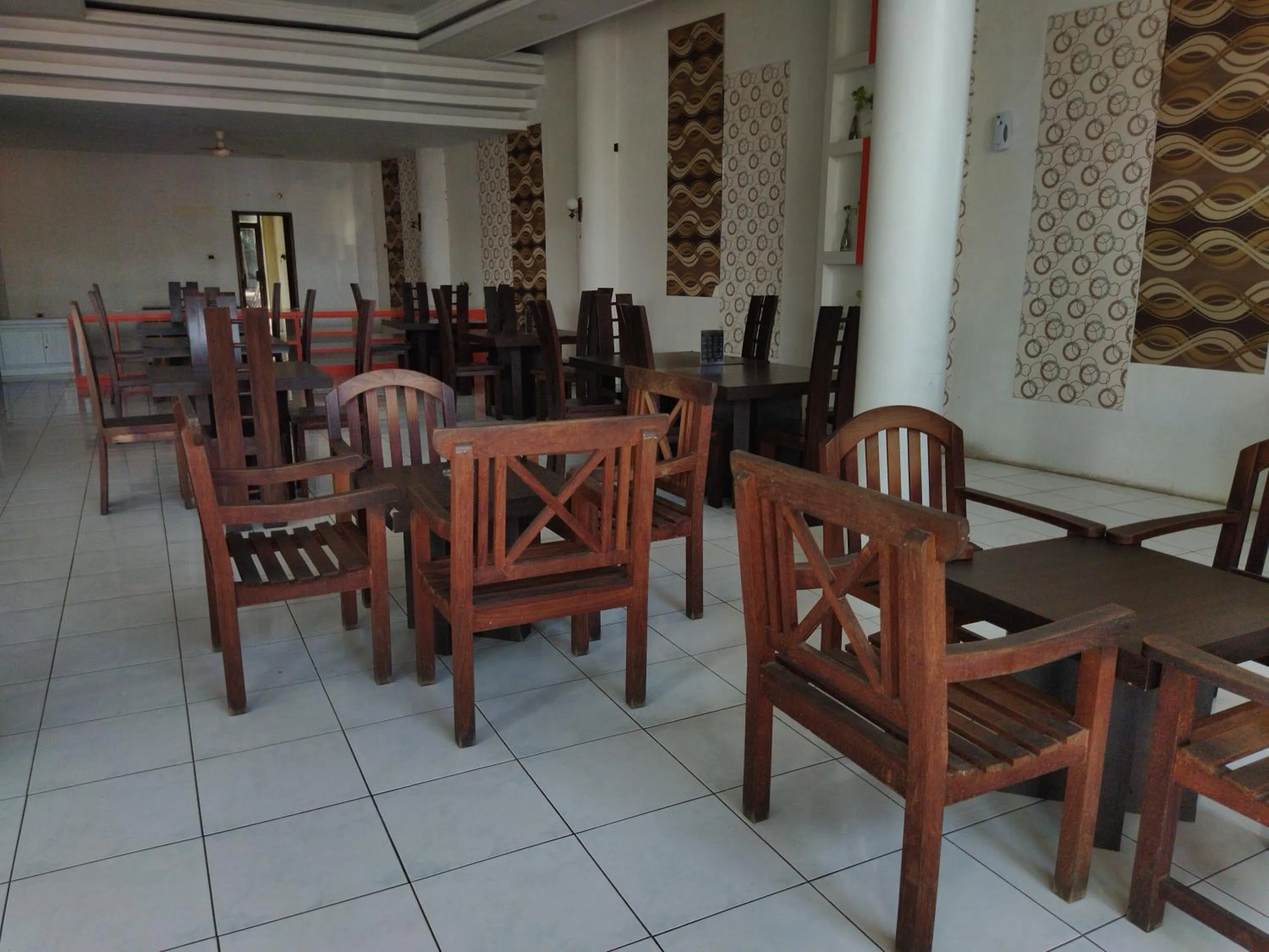 Royal Kencana Hotel powered by Cocotel