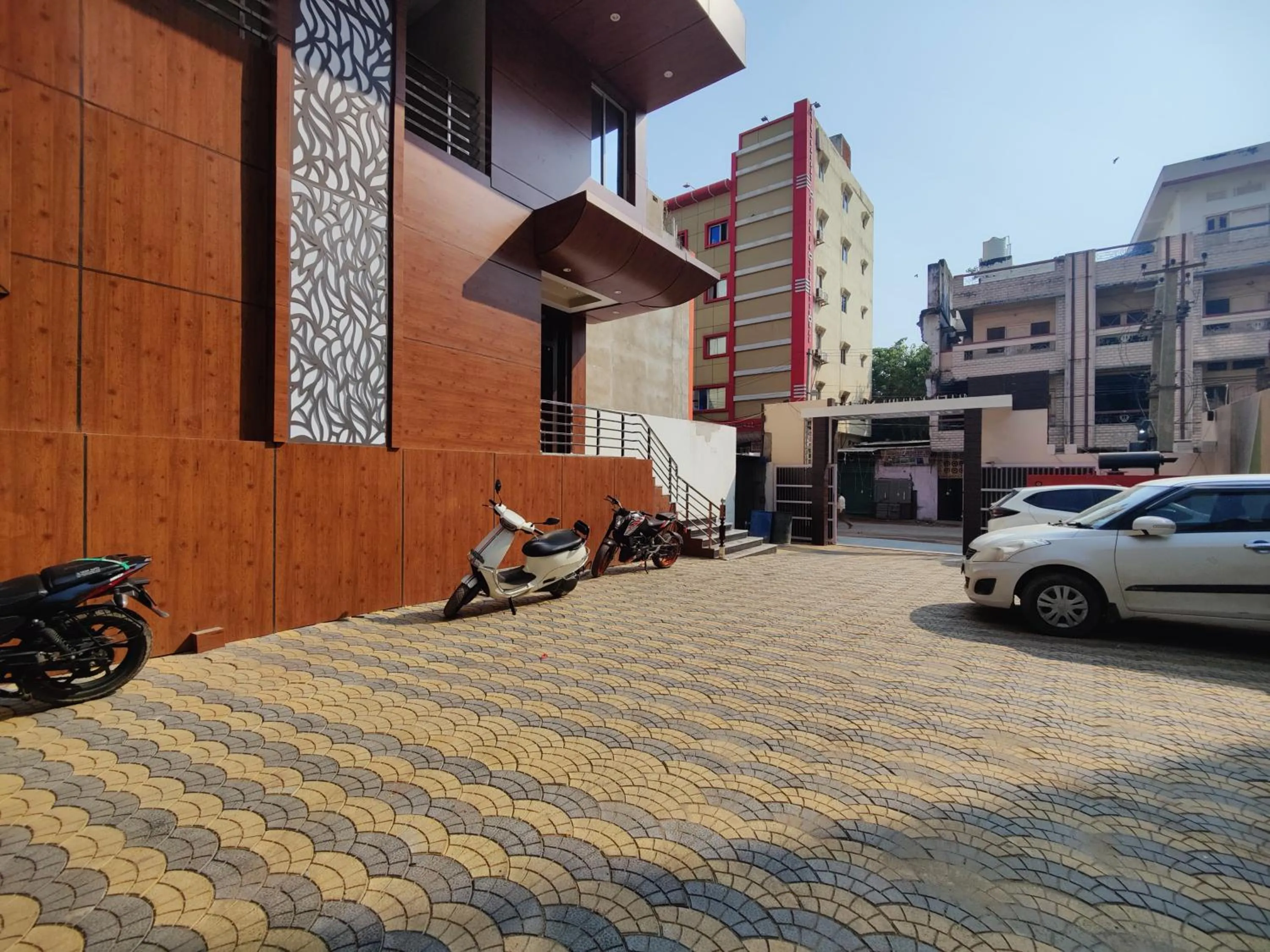 Parking in Hotel Kusum Palace